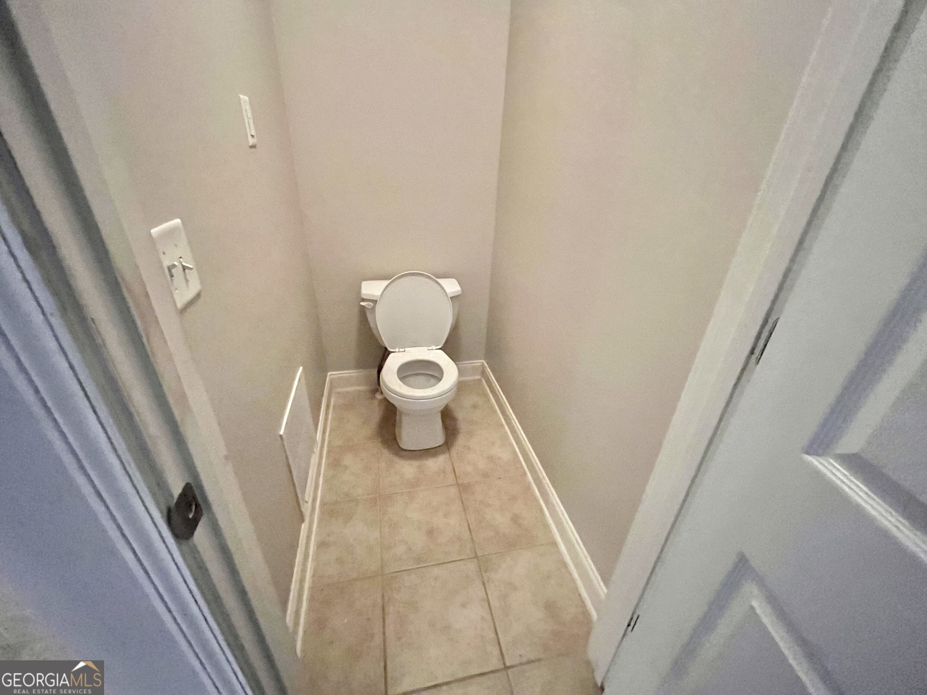 1154 Folkstone Drive Property Photo 31