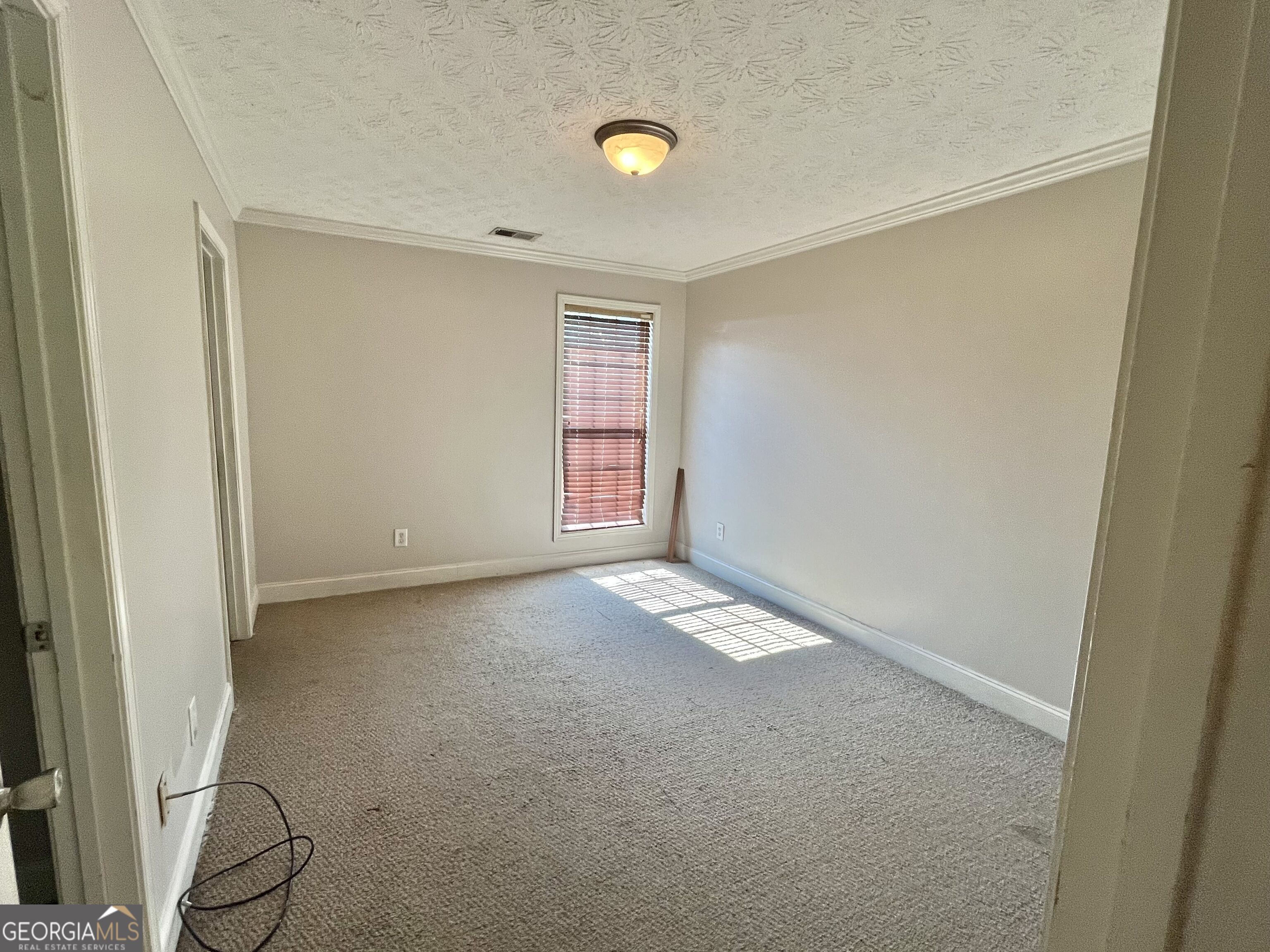1154 Folkstone Drive Property Photo 32