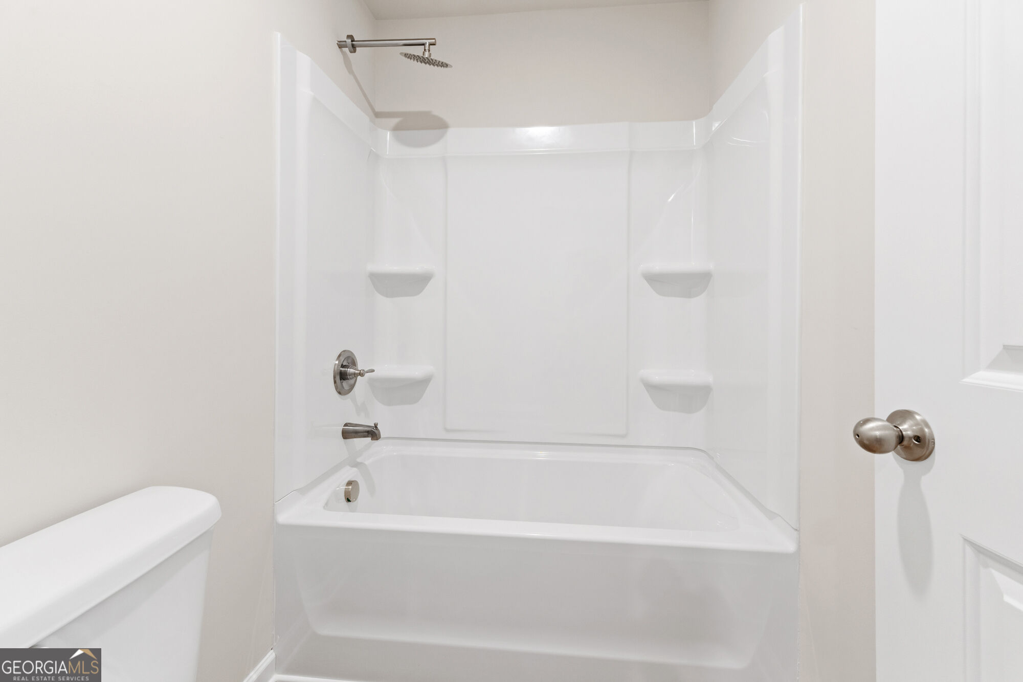 1100 Dickens Road Property Photo 5