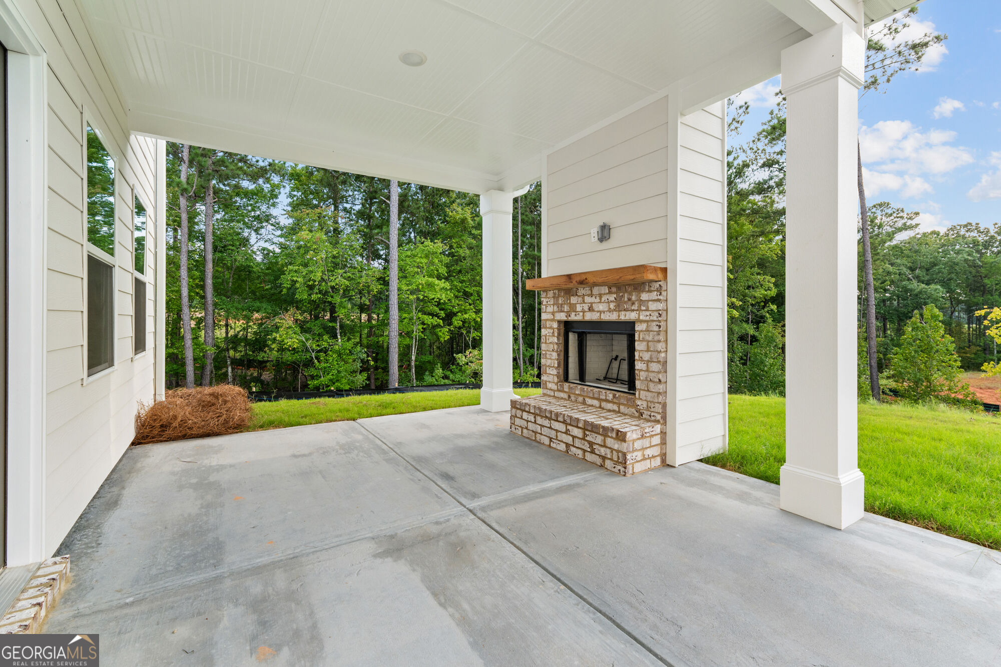 1100 Dickens Road Property Photo 28