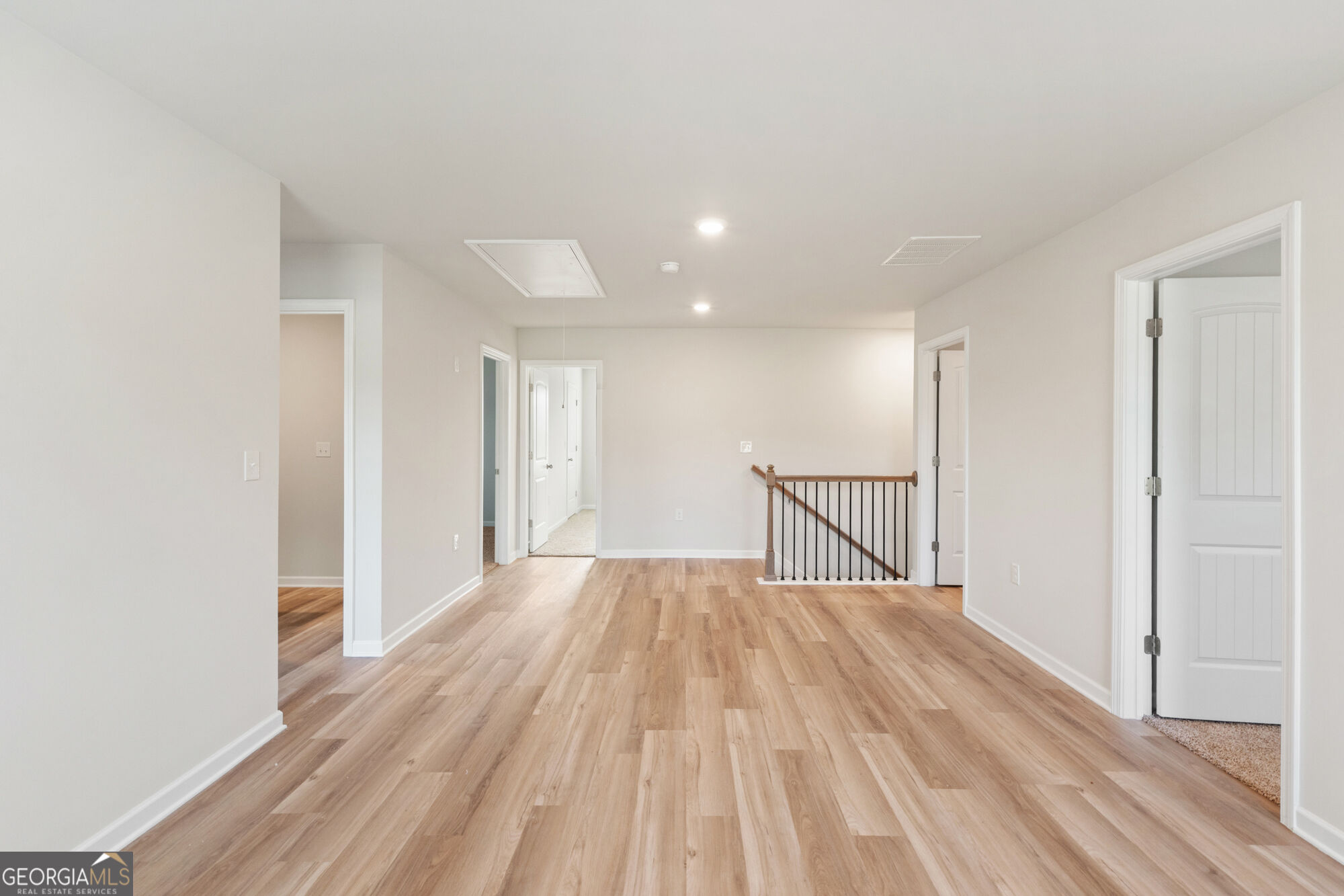 1128 Dickens Road Property Photo 11