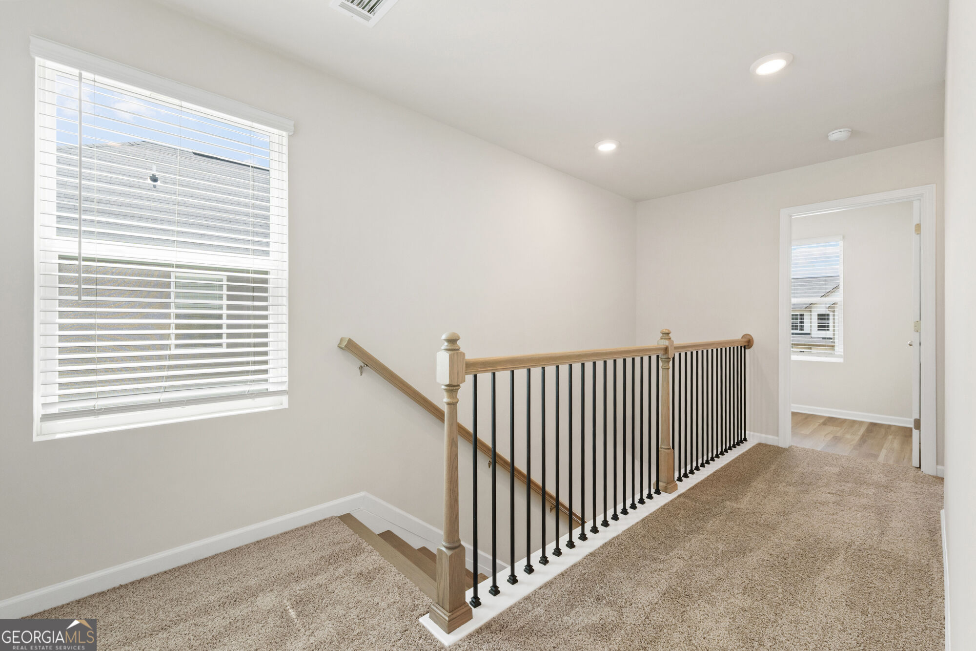 1189 Dickens Road Property Photo 11