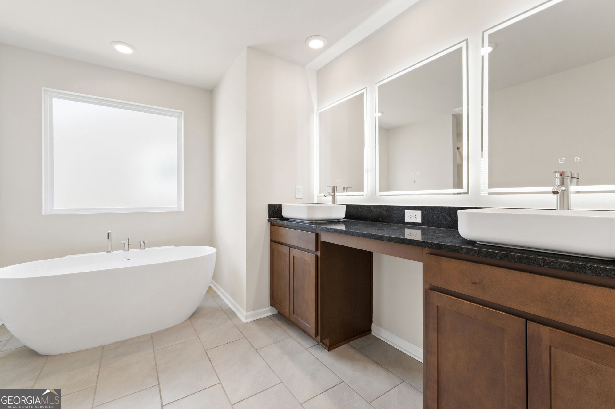 1189 Dickens Road Property Photo 16