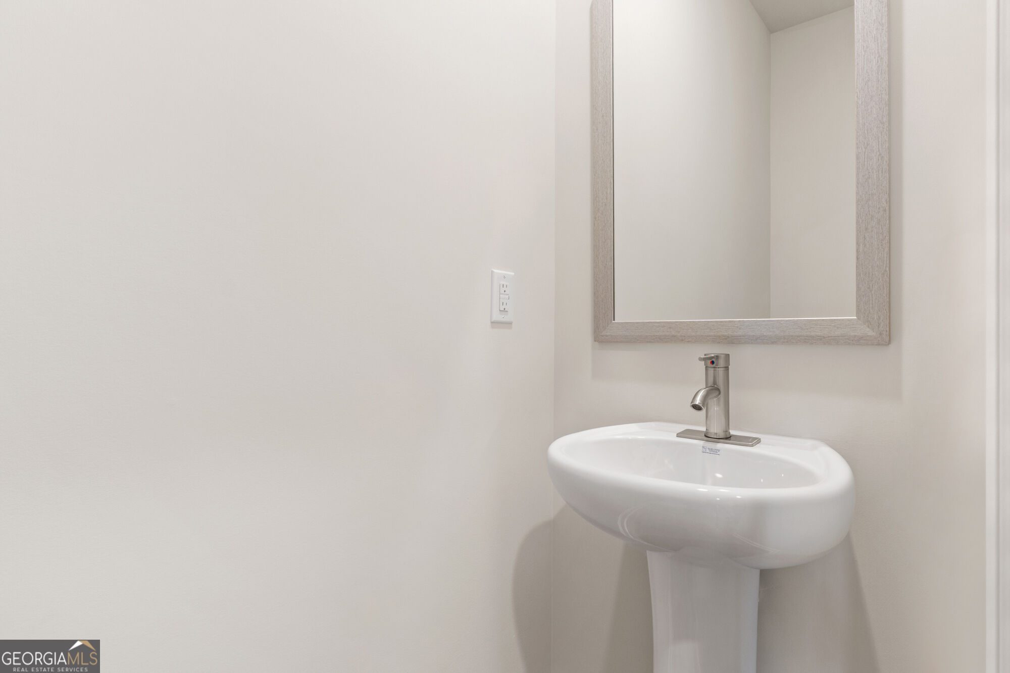 1189 Dickens Road Property Photo 18