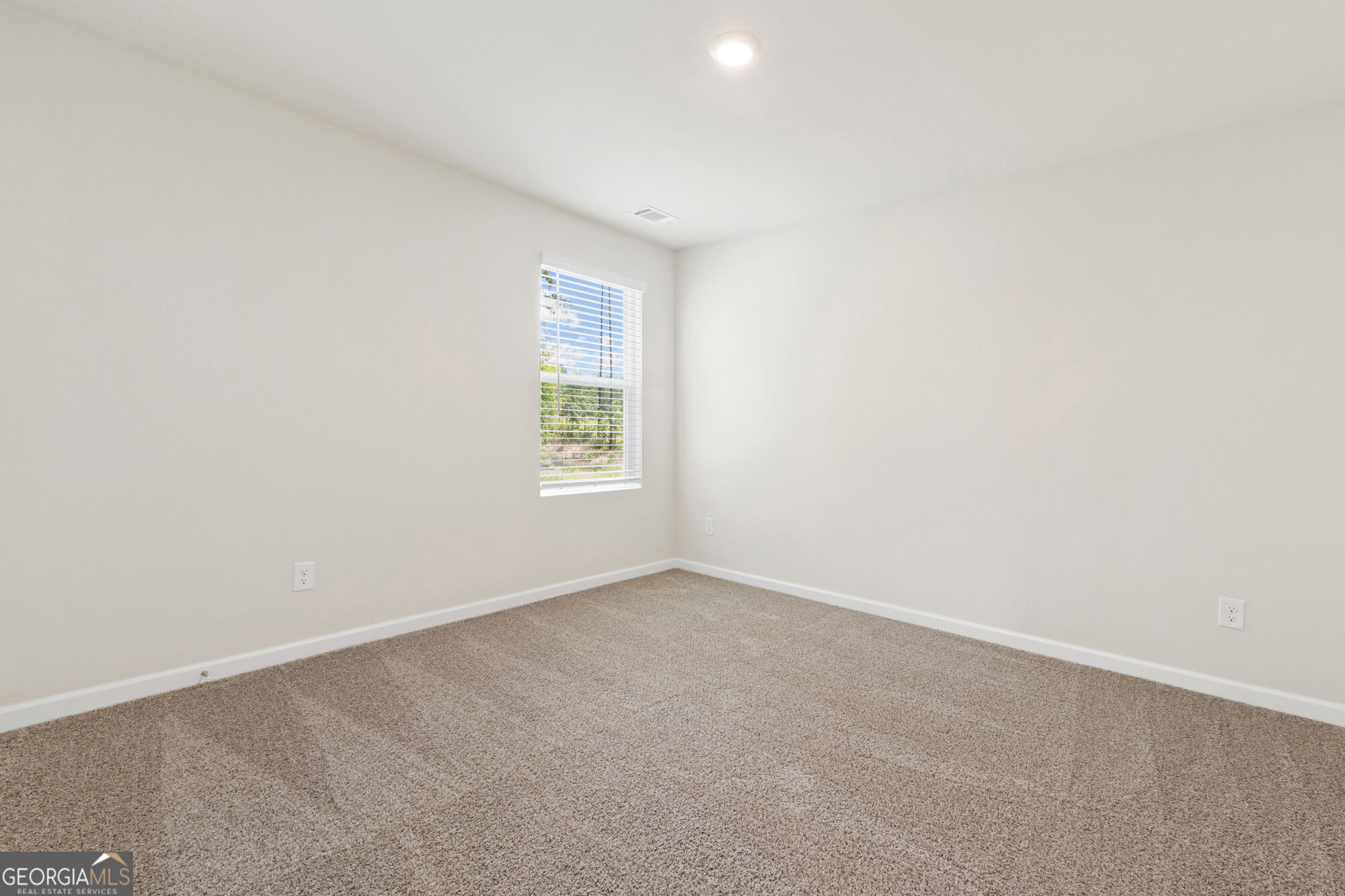 1189 Dickens Road Property Photo 24