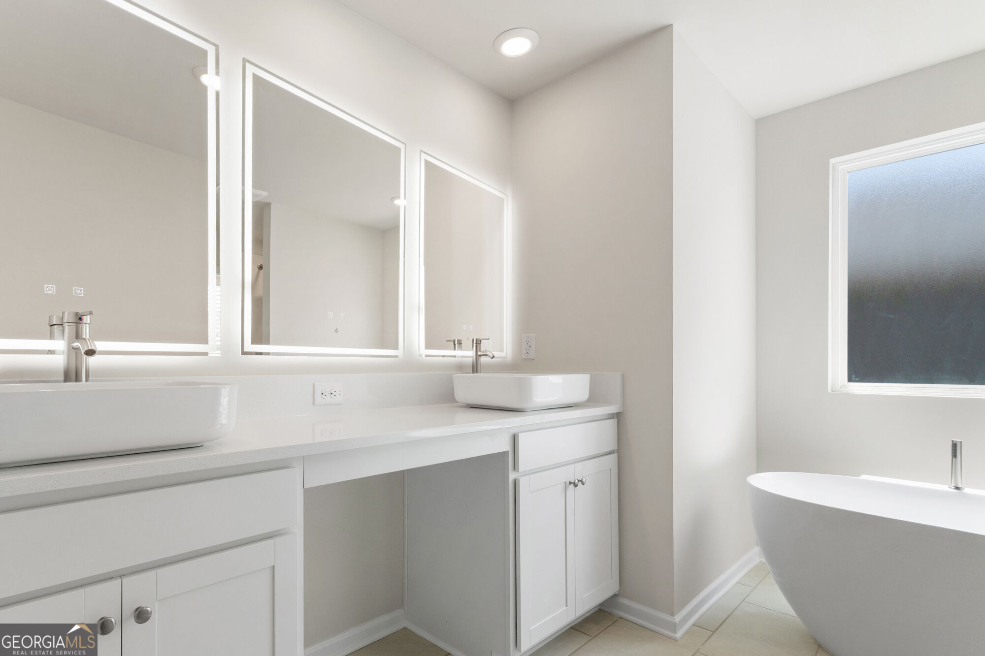 1219 Dickens Road Property Photo 3