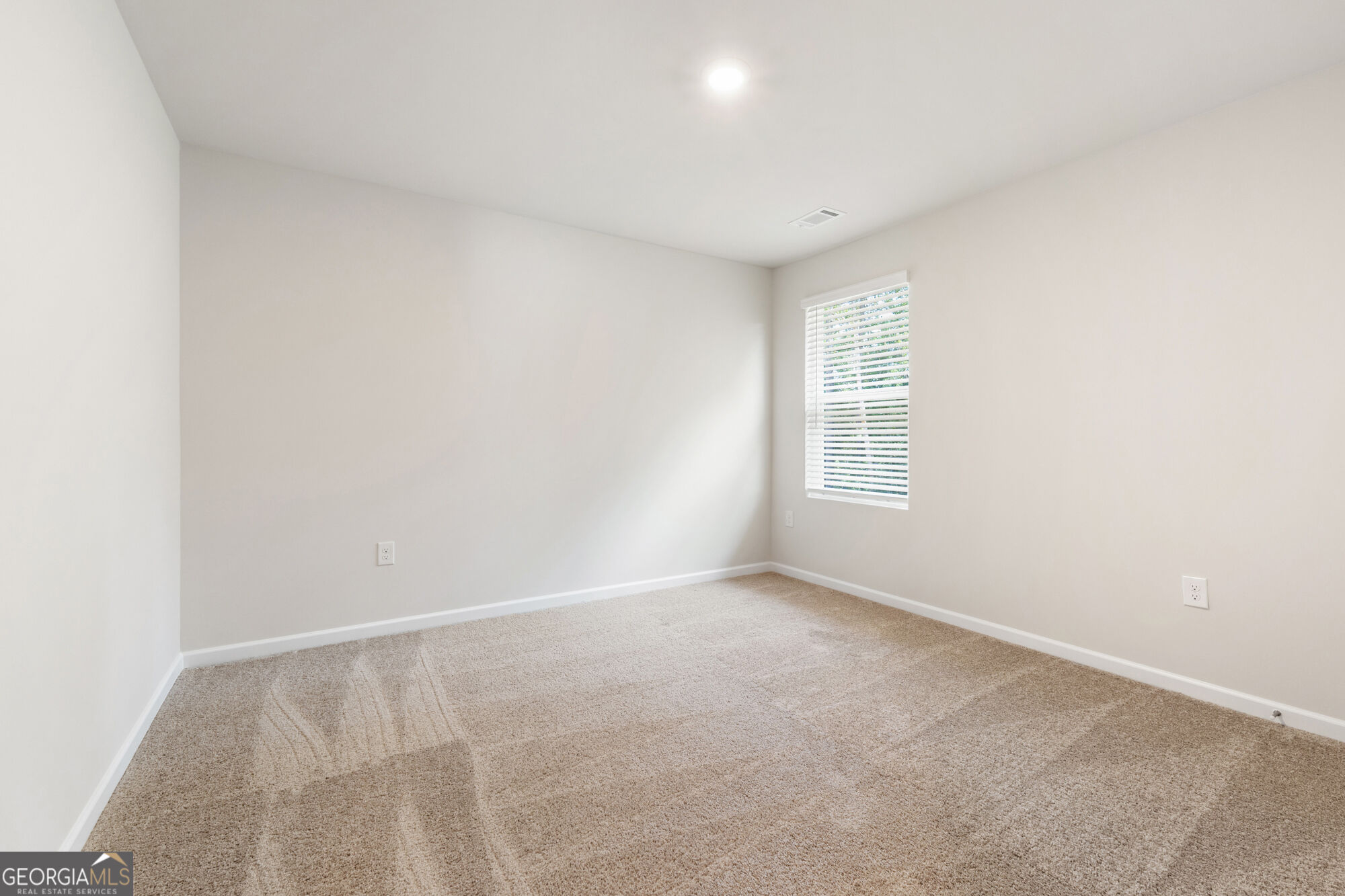 1219 Dickens Road Property Photo 10