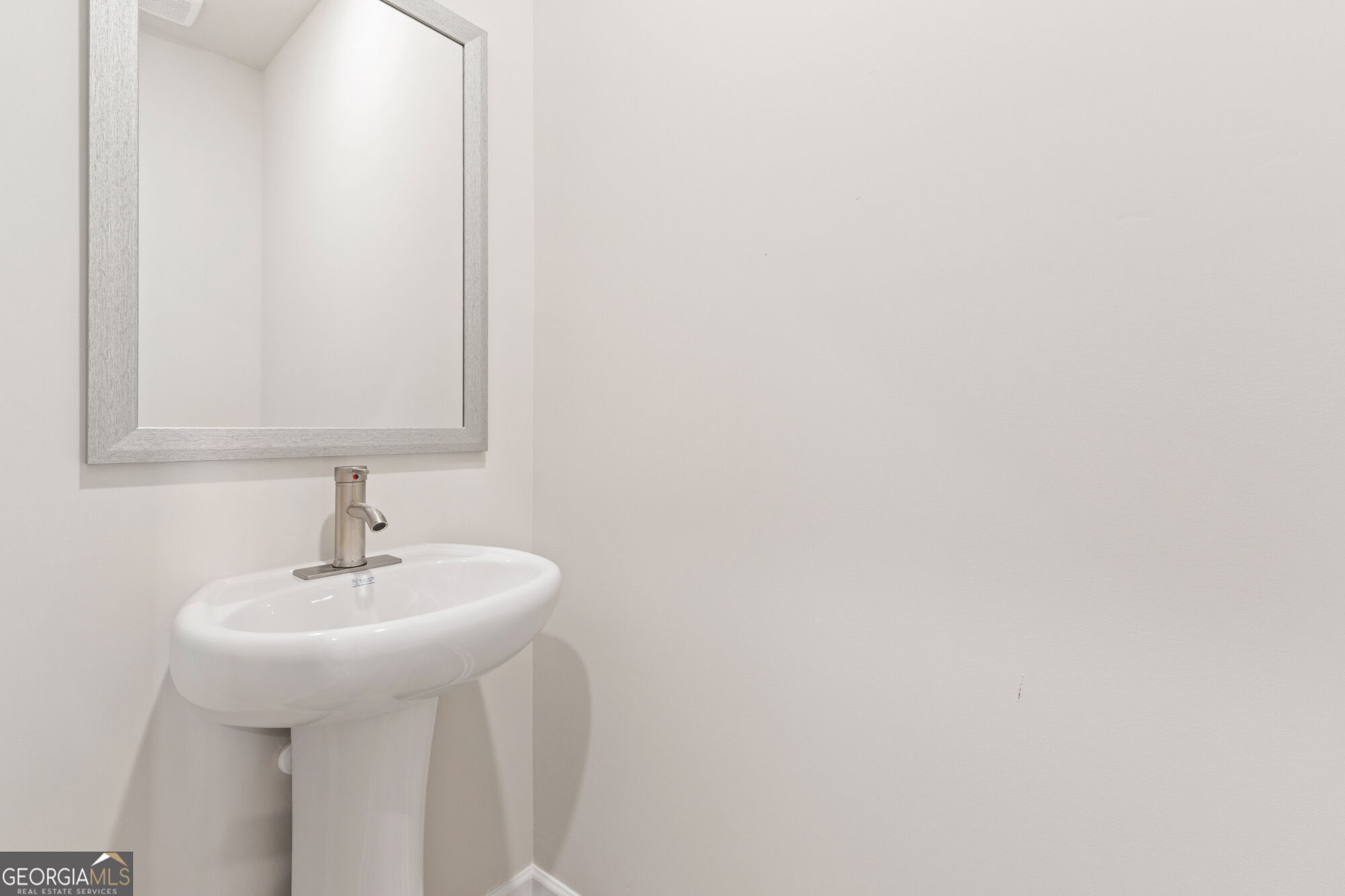 1219 Dickens Road Property Photo 12