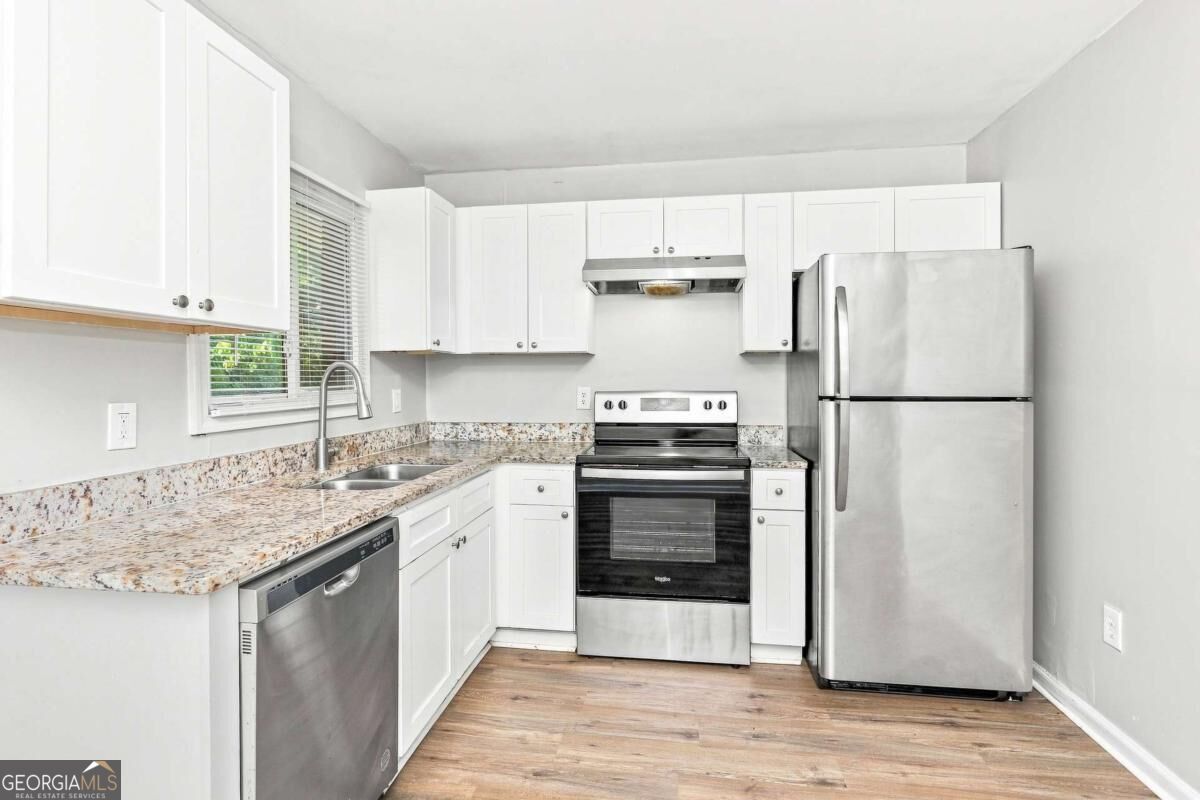 221 Whipporwill Way Property Photo 5