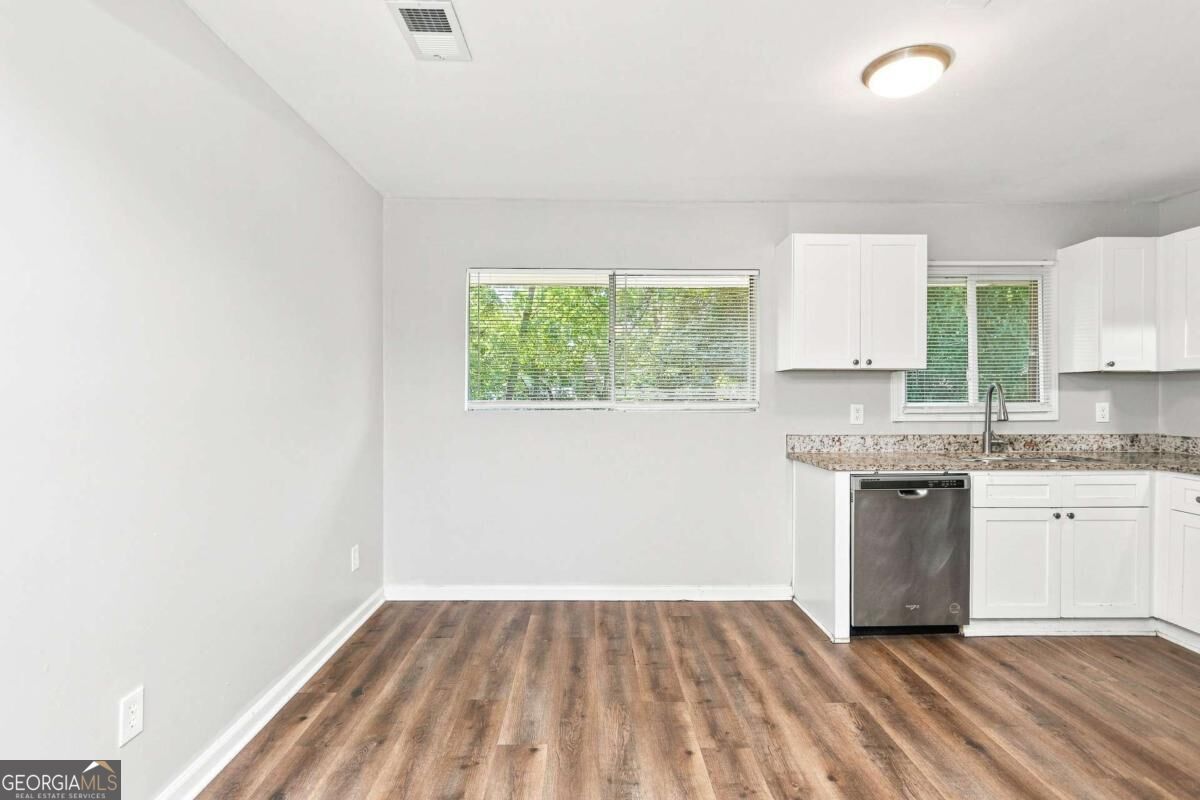 221 Whipporwill Way Property Photo 6