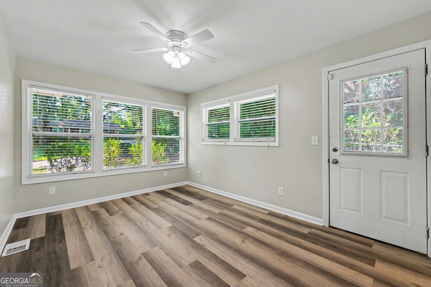 3462 Alcan Way Property Photo 15