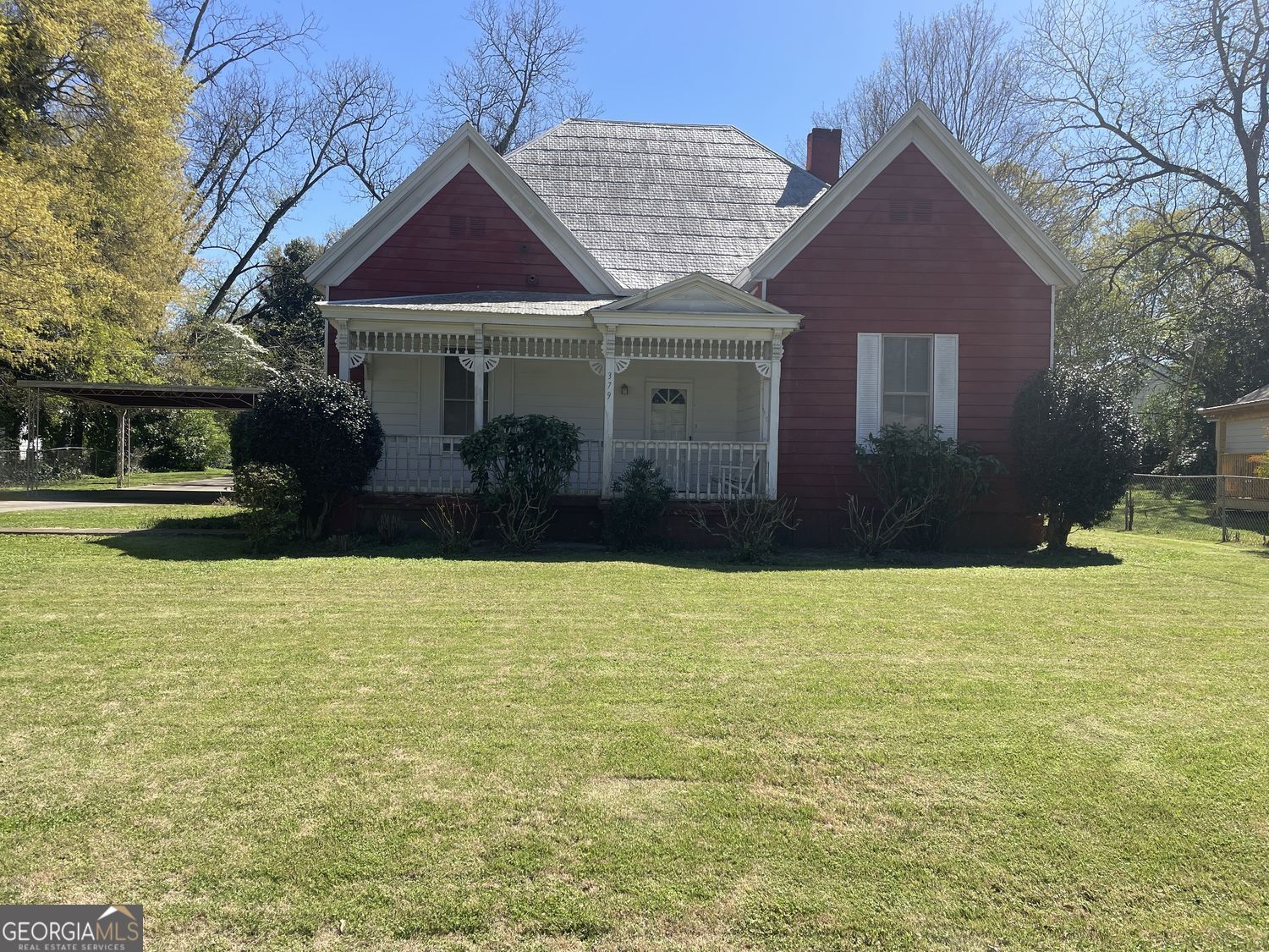 379 West Avenue Property Photo 1