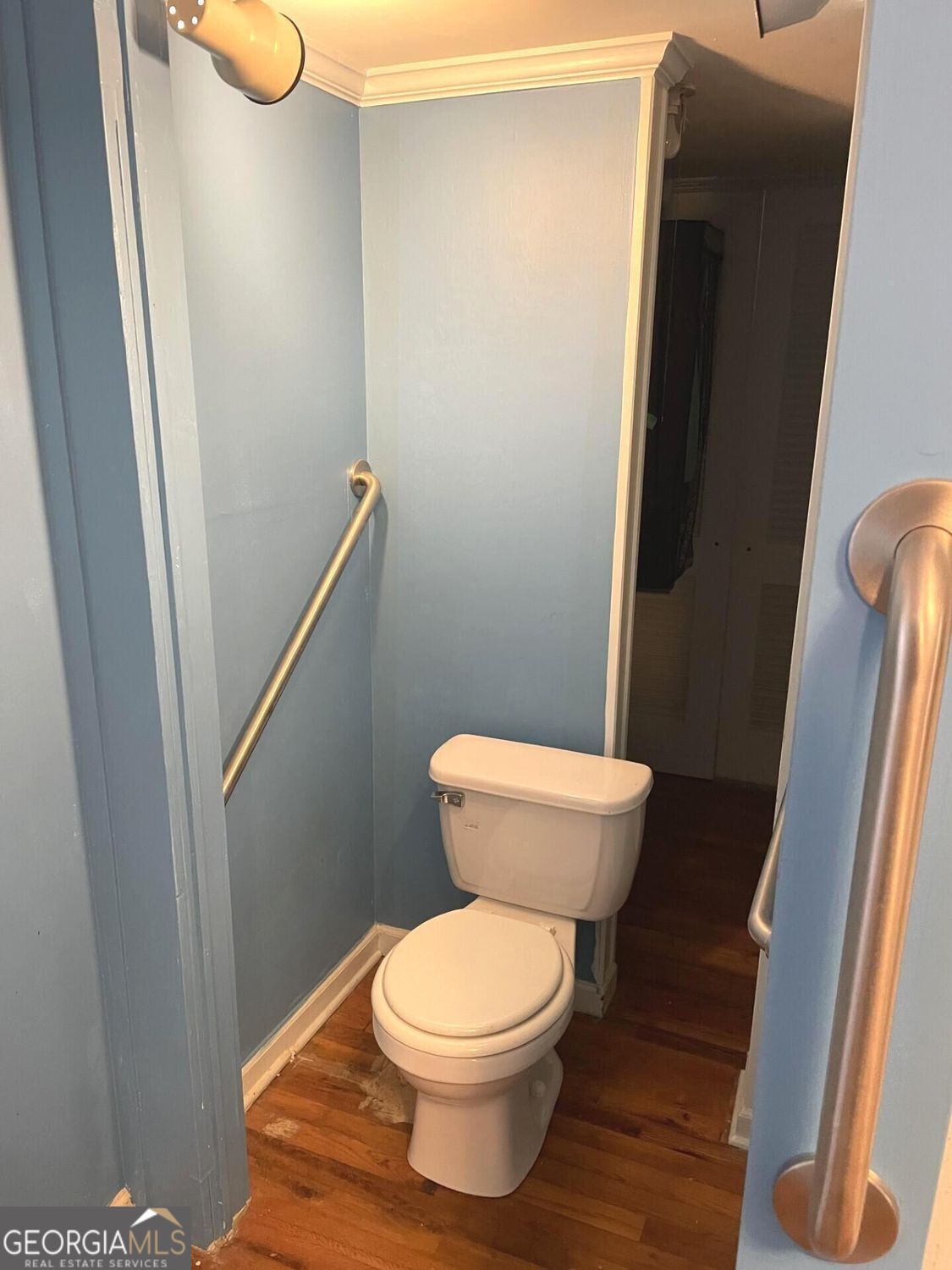 379 West Avenue Property Photo 12
