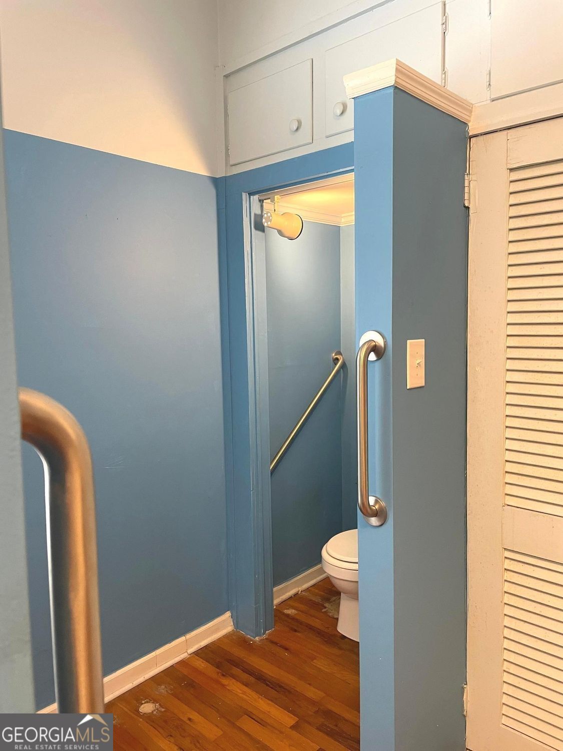 379 West Avenue Property Photo 14
