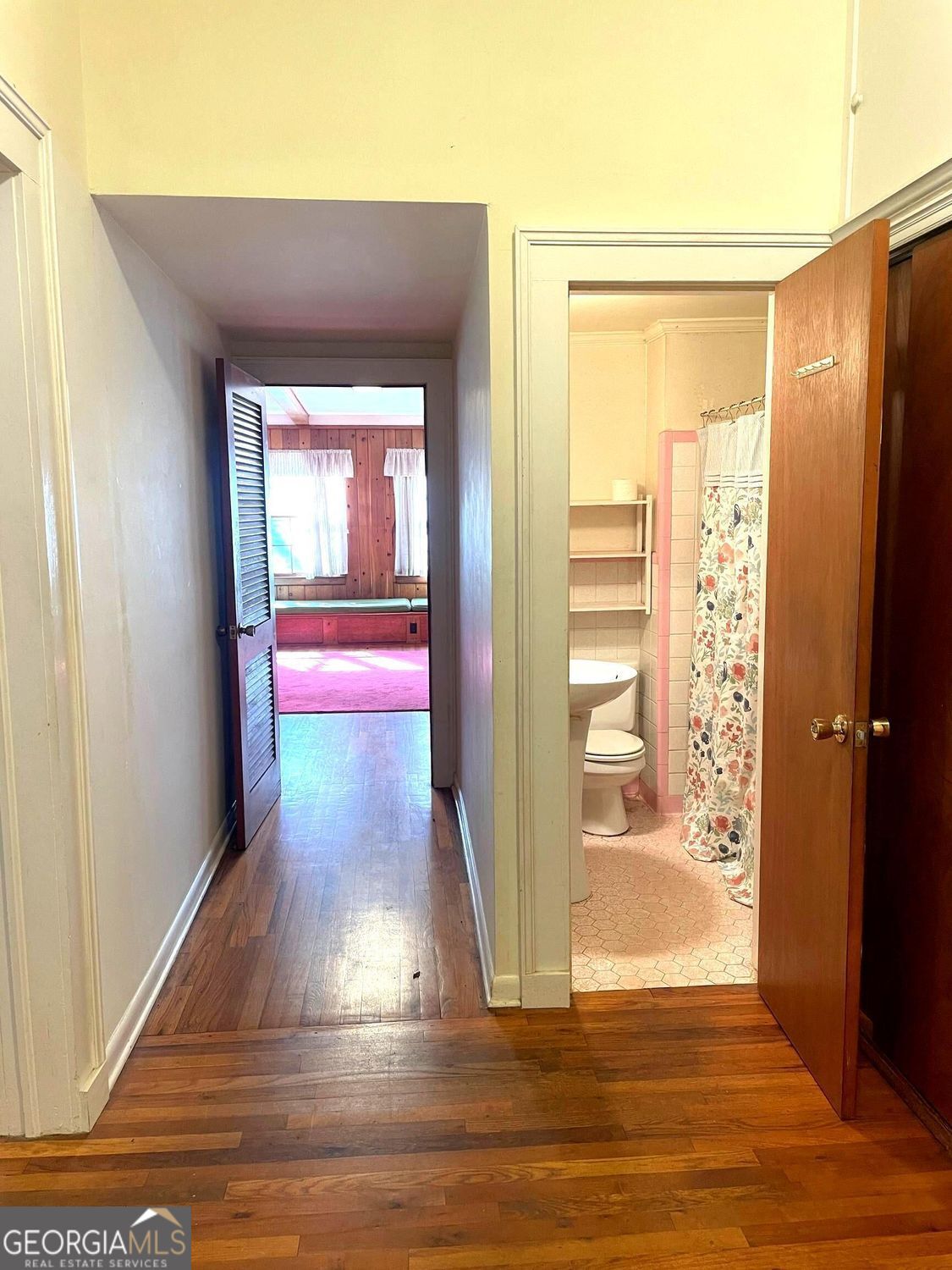 379 West Avenue Property Photo 24
