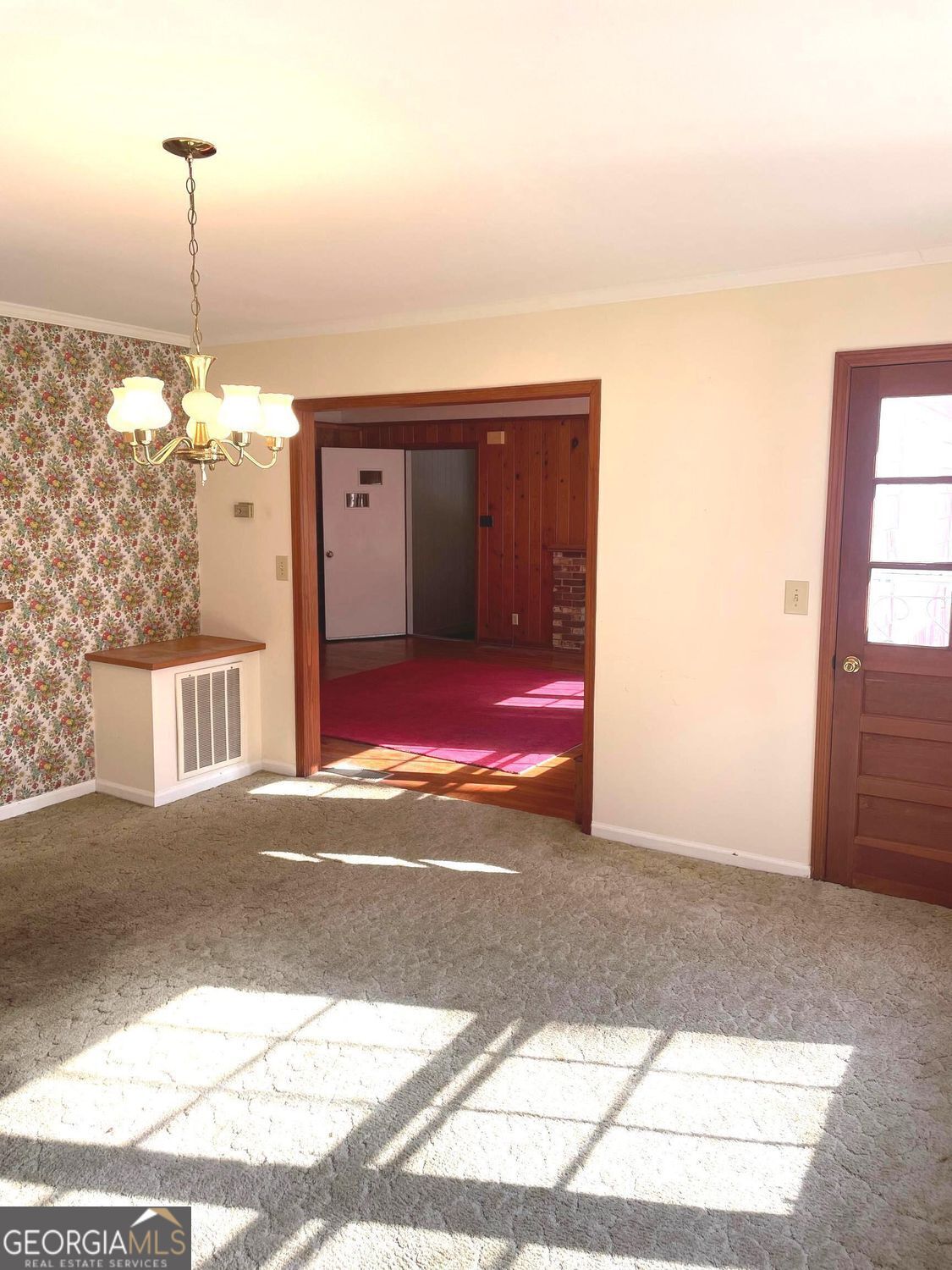 379 West Avenue Property Photo 54