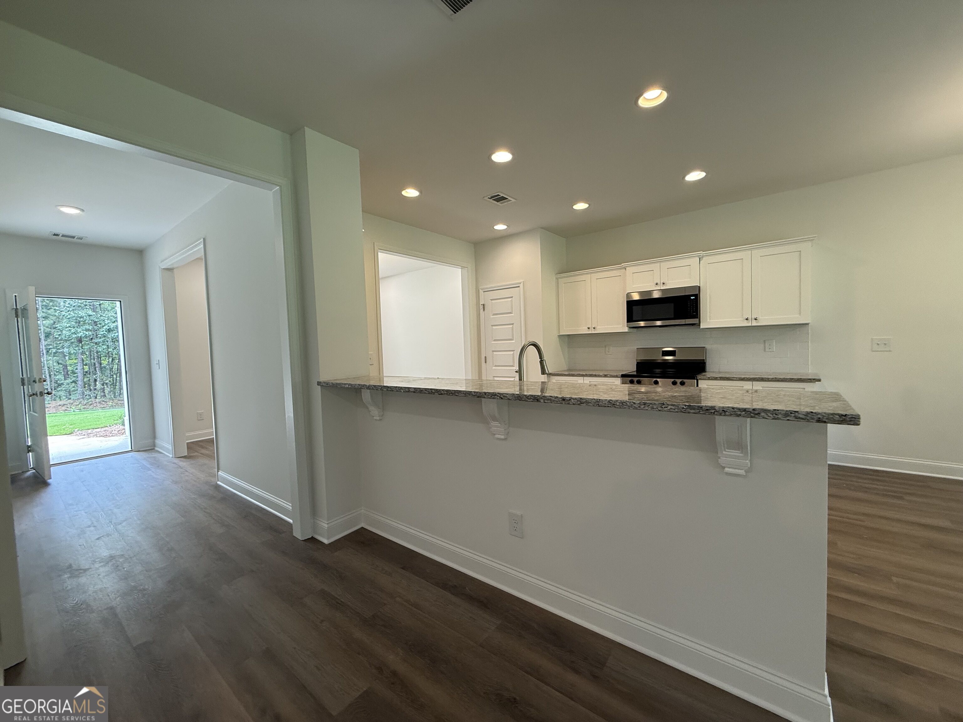363 Laney Road Property Photo 5