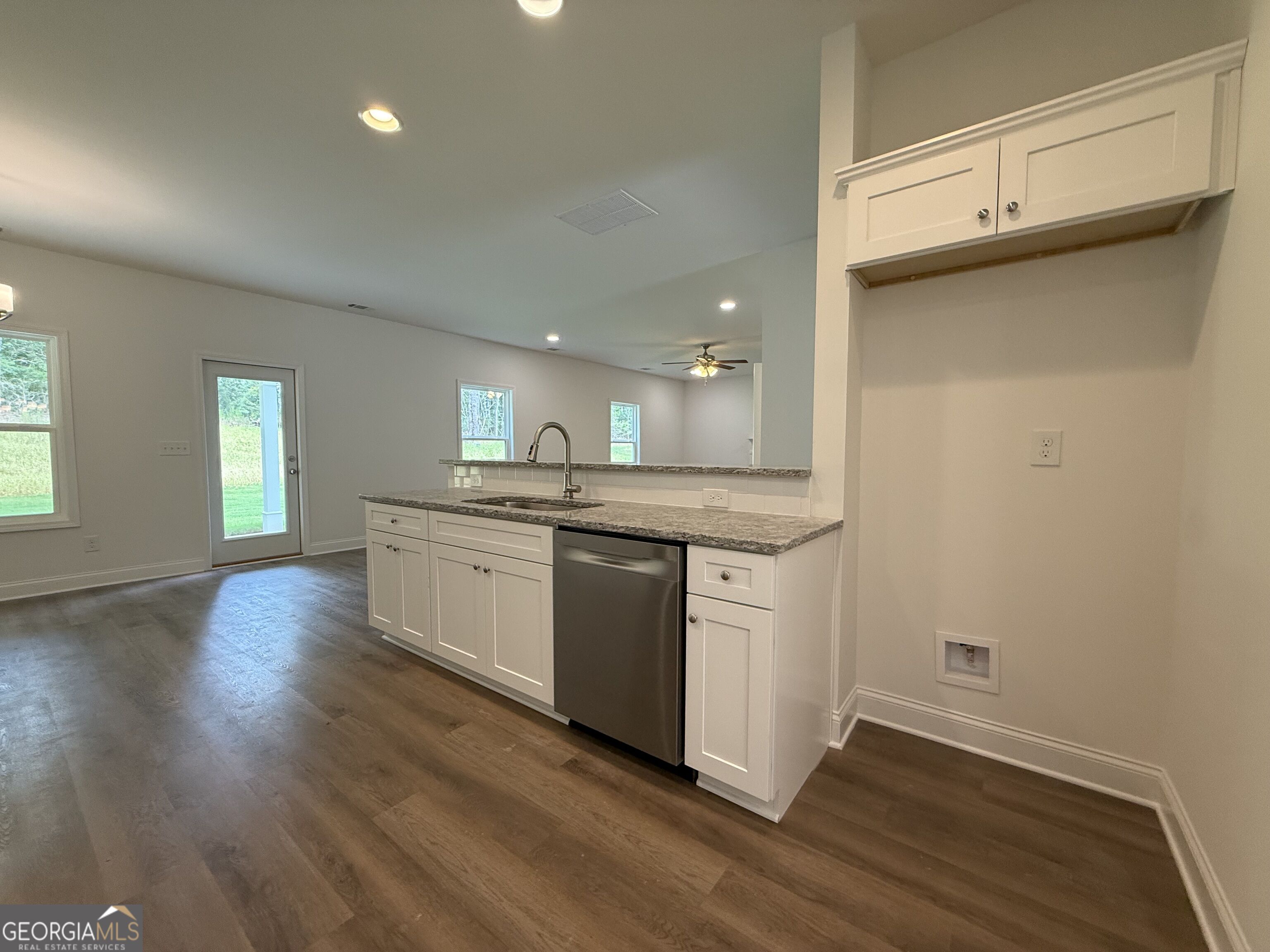 363 Laney Road Property Photo 7