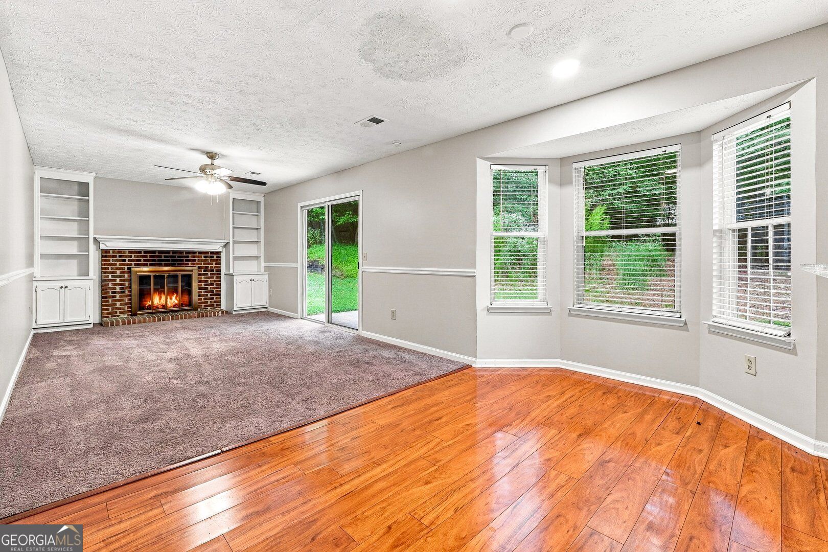 10450 Summer Creek Drive Property Photo 8
