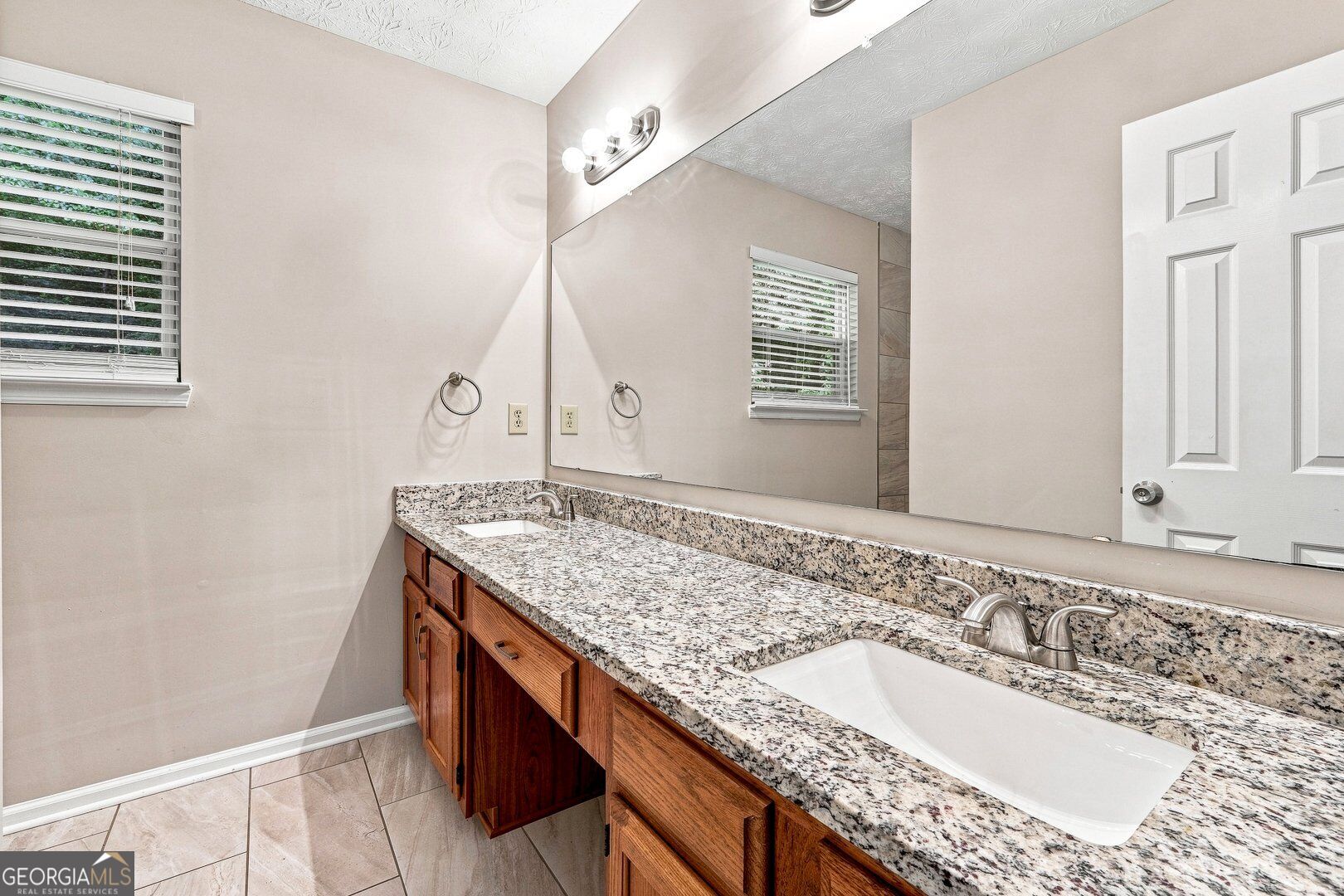 10450 Summer Creek Drive Property Photo 23
