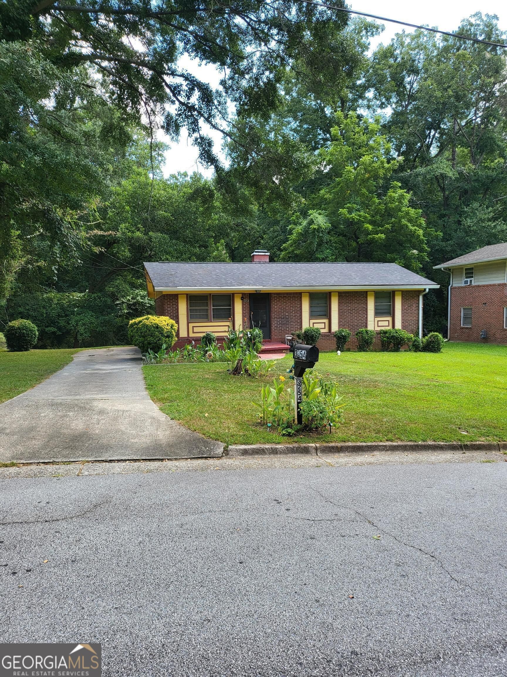 3254 Belfort Road Se Property Photo 1