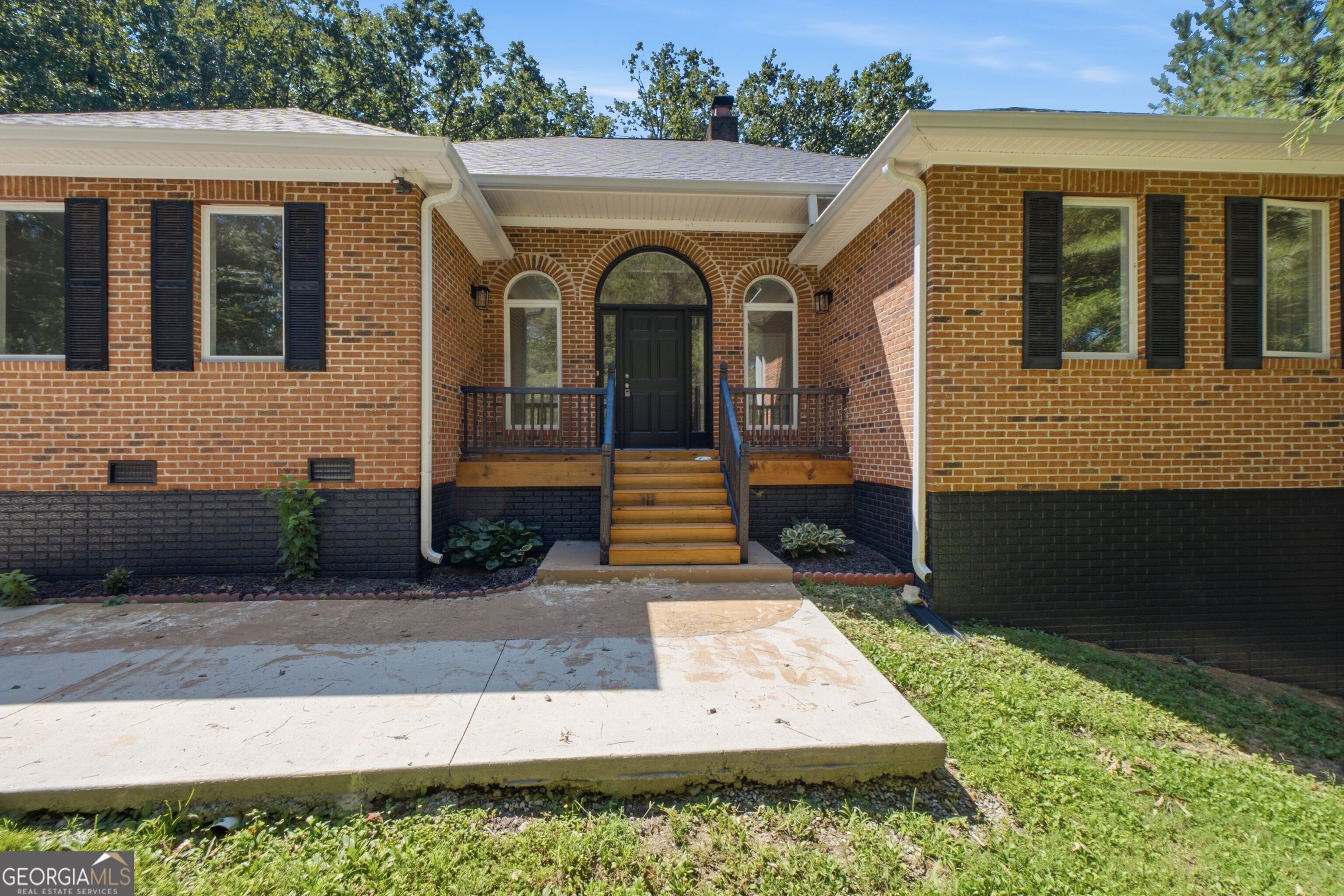 502 Shire Court Property Photo 1