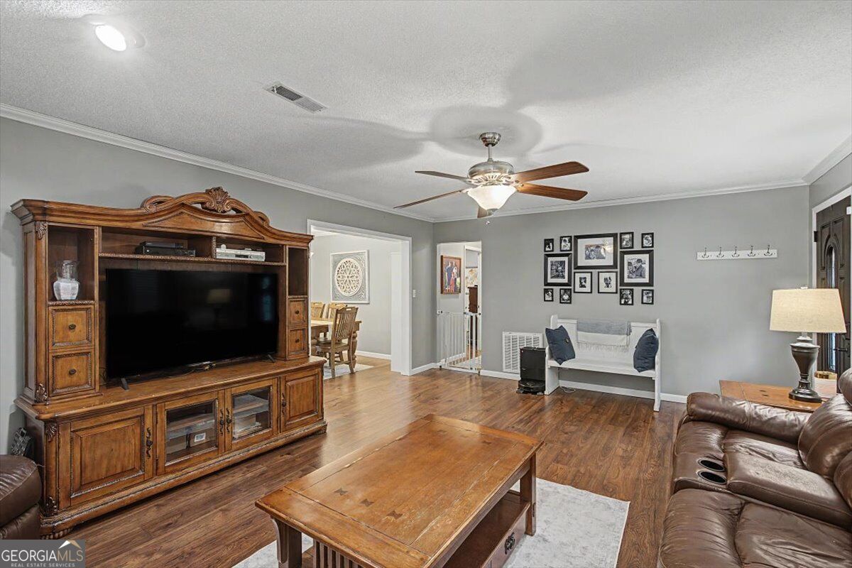 175 Main Line Road Property Photo 16