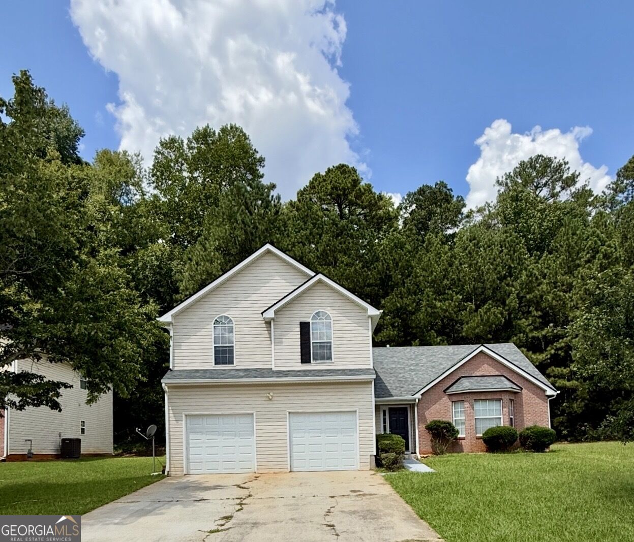5237 Round Table Drive Property Photo 1