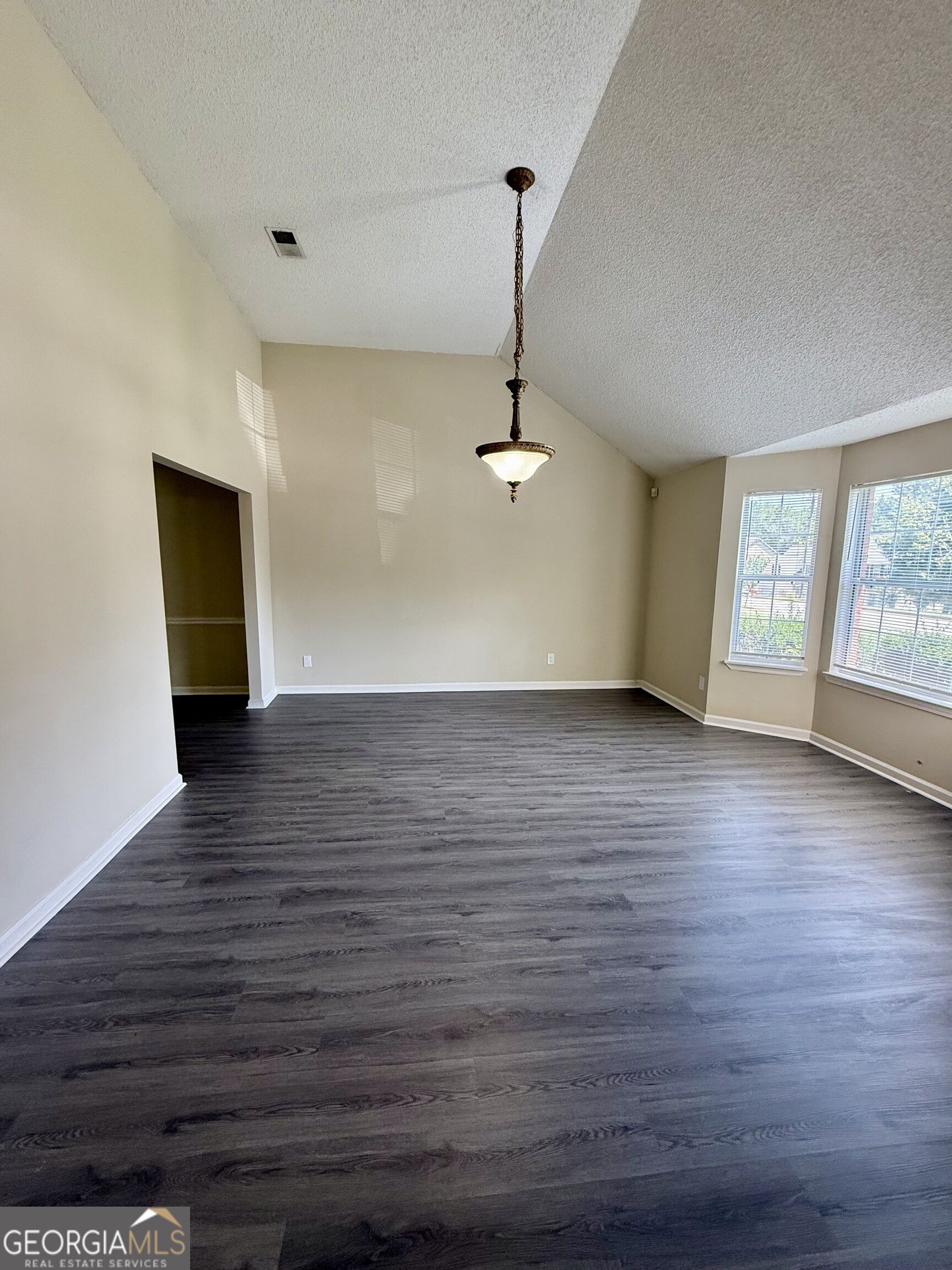 5237 Round Table Drive Property Photo 2