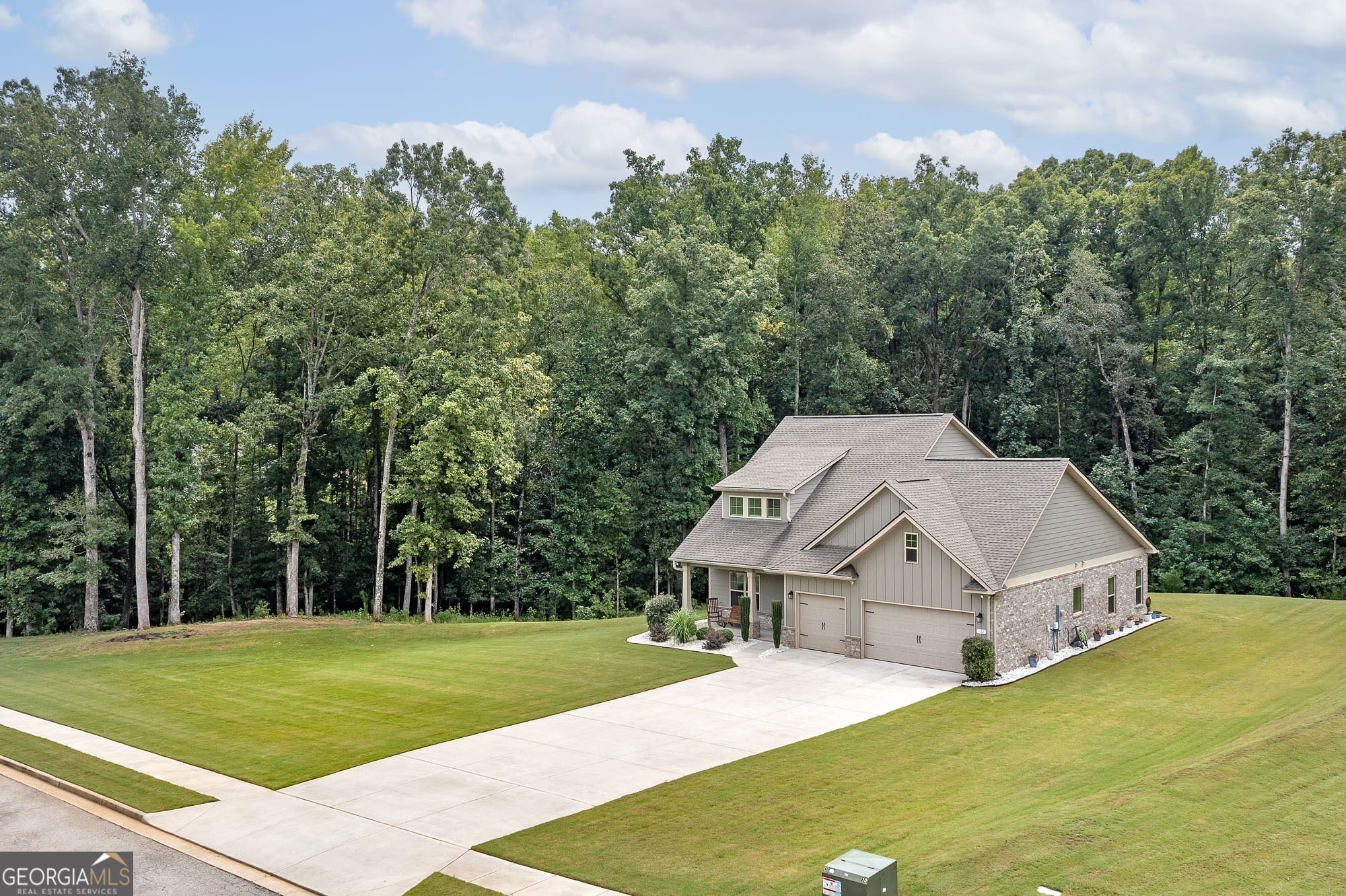 132 Whitworth Drive Property Photo 1