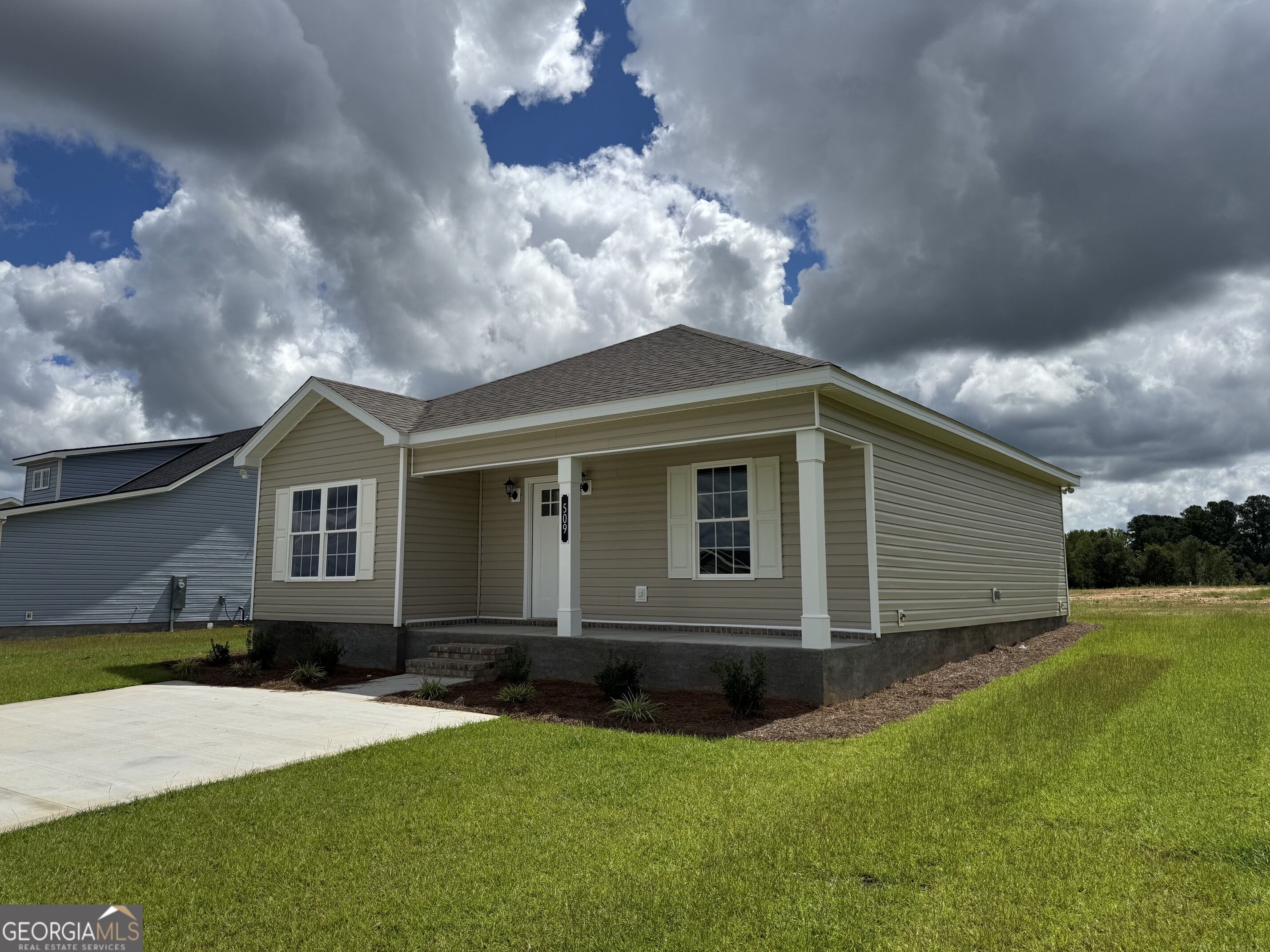 509 Nickies Way Property Photo 3