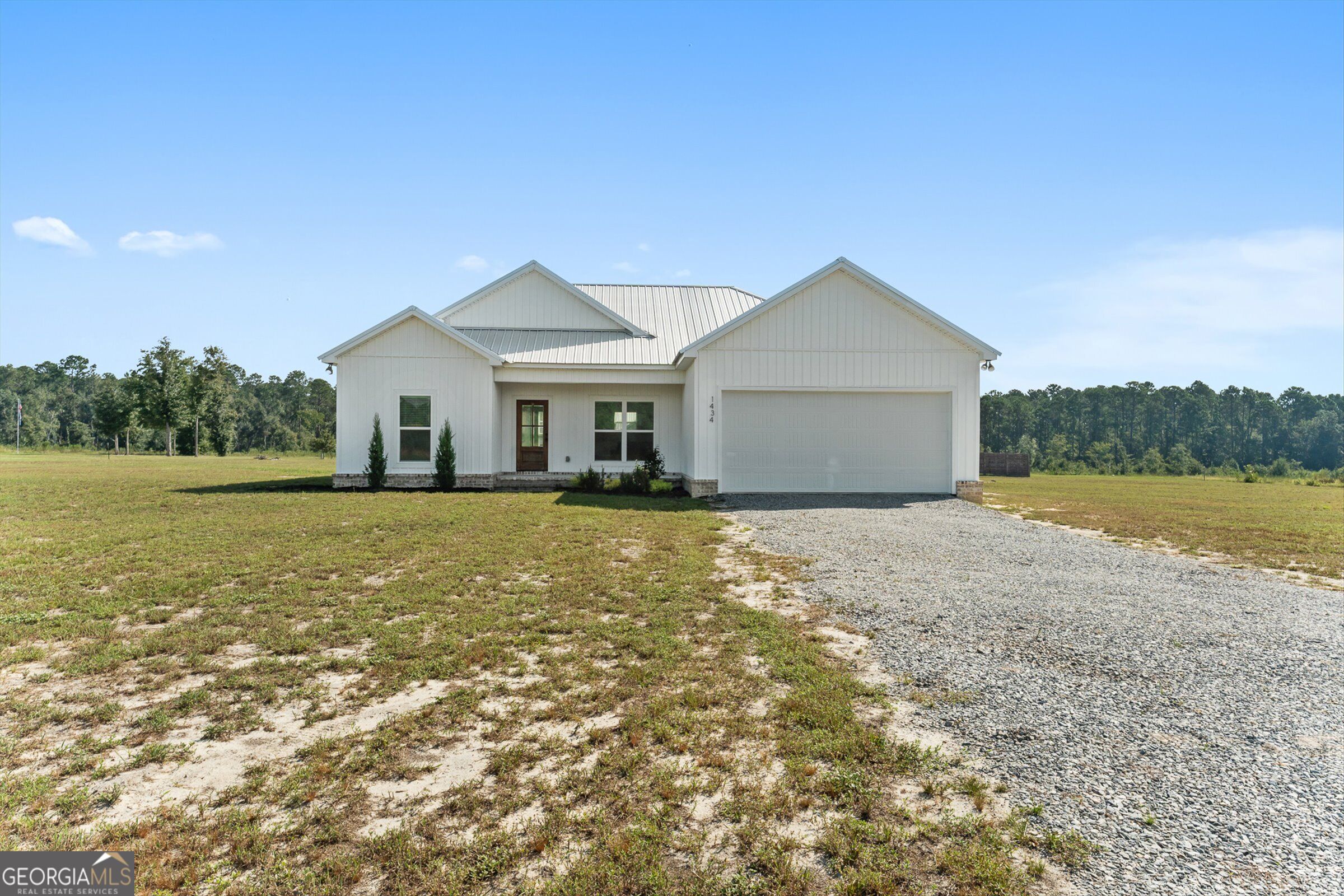 1434 Paris Avenue Property Photo 1