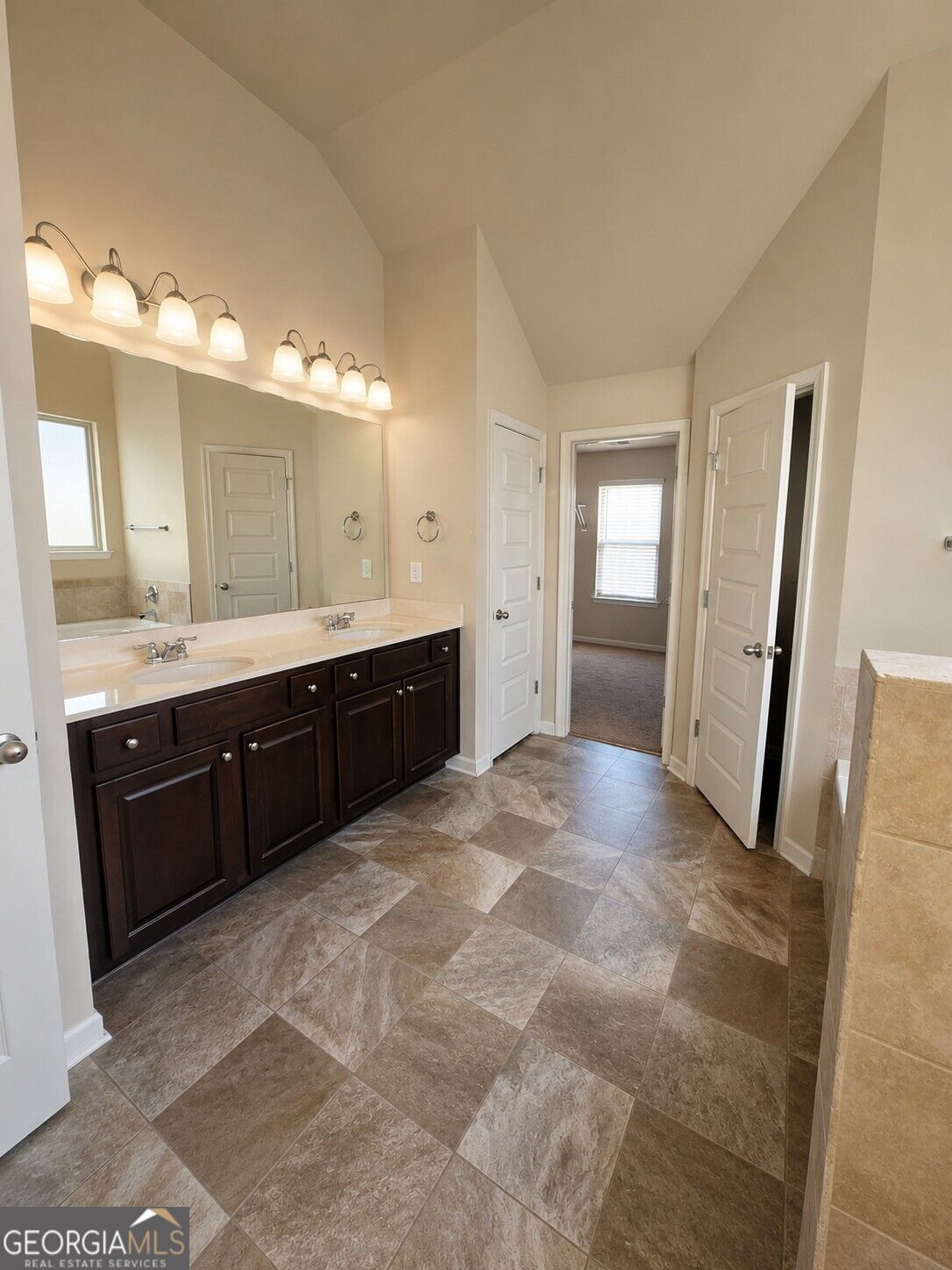 12254 Centerra Drive Property Photo 9