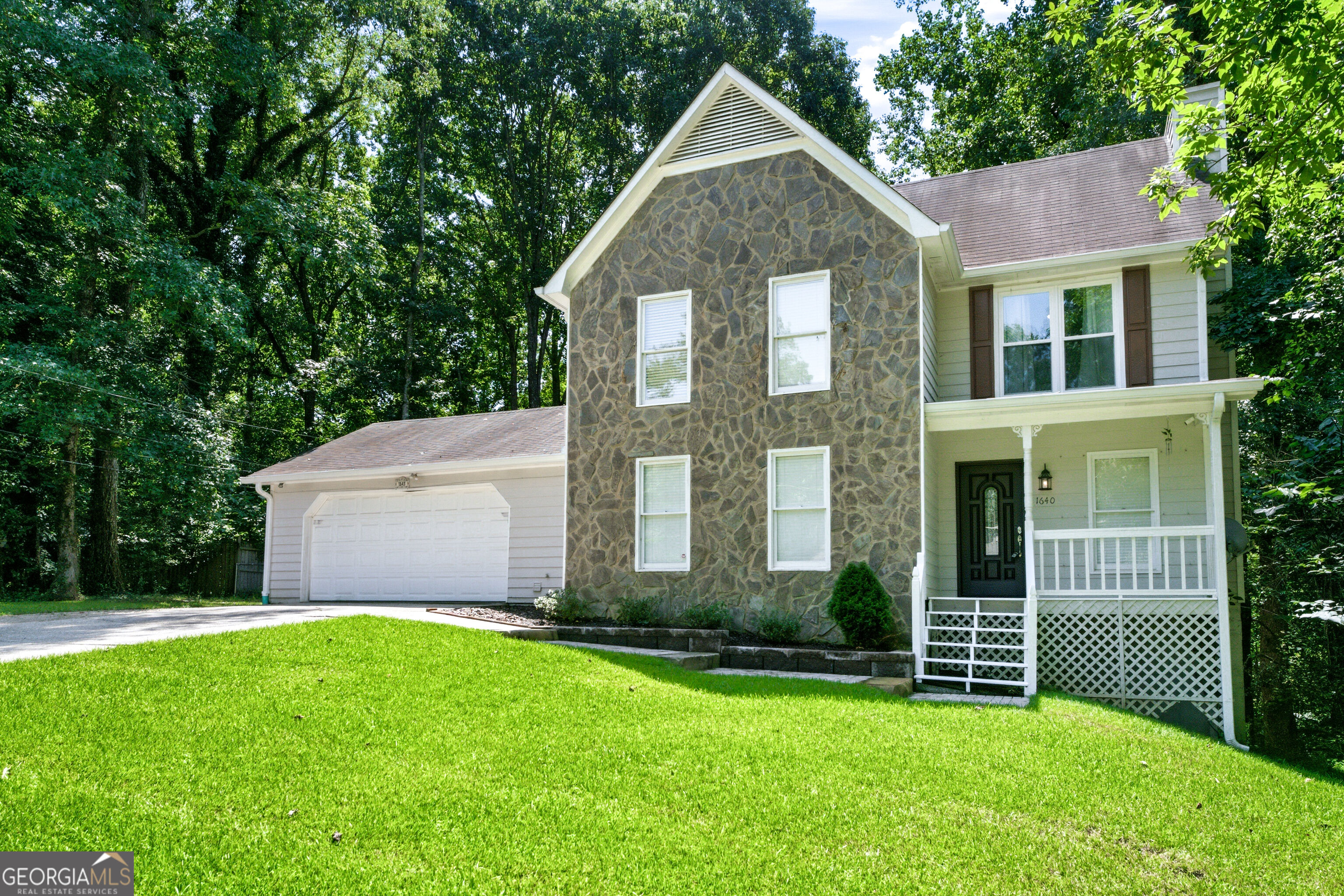 1640 Riverview Court