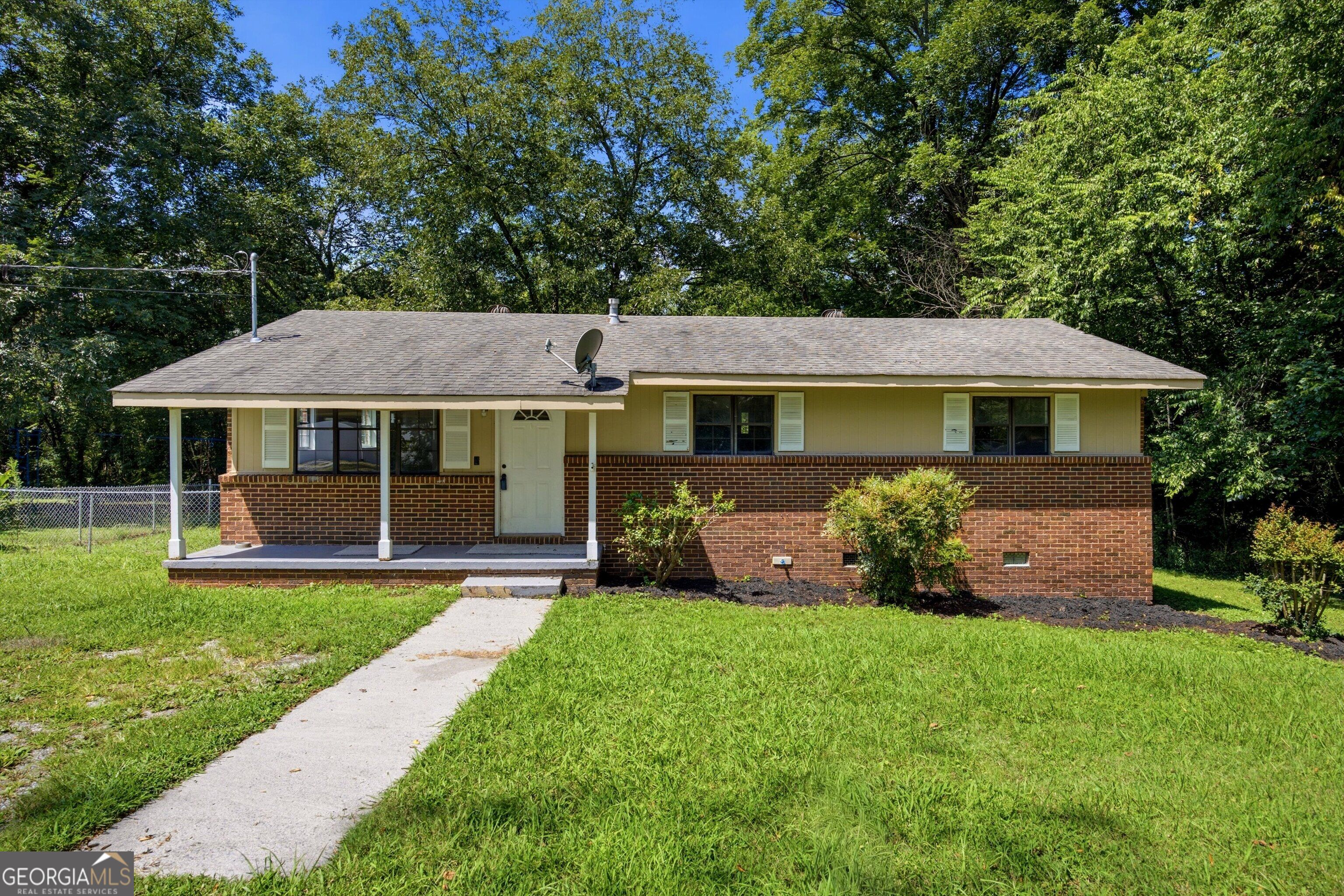 320 Smith Circle Property Photo 1