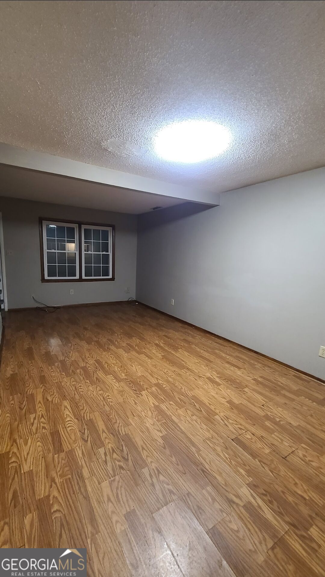 213 Woodcrest Circle Property Photo 5