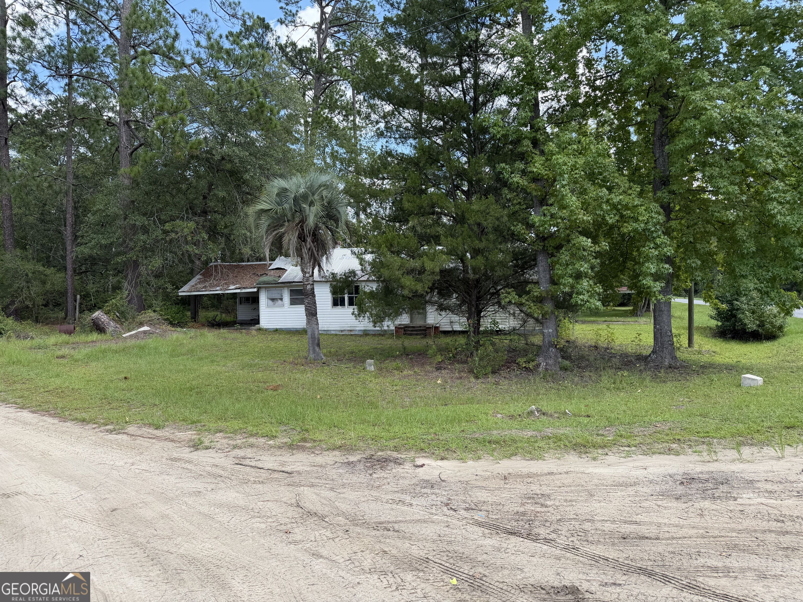 5034 Aarons Way Property Photo 8