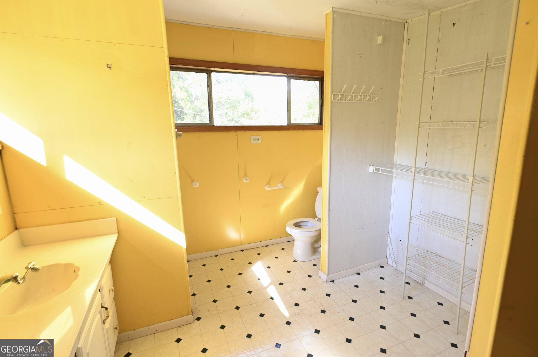 5034 Aarons Way Property Photo 16