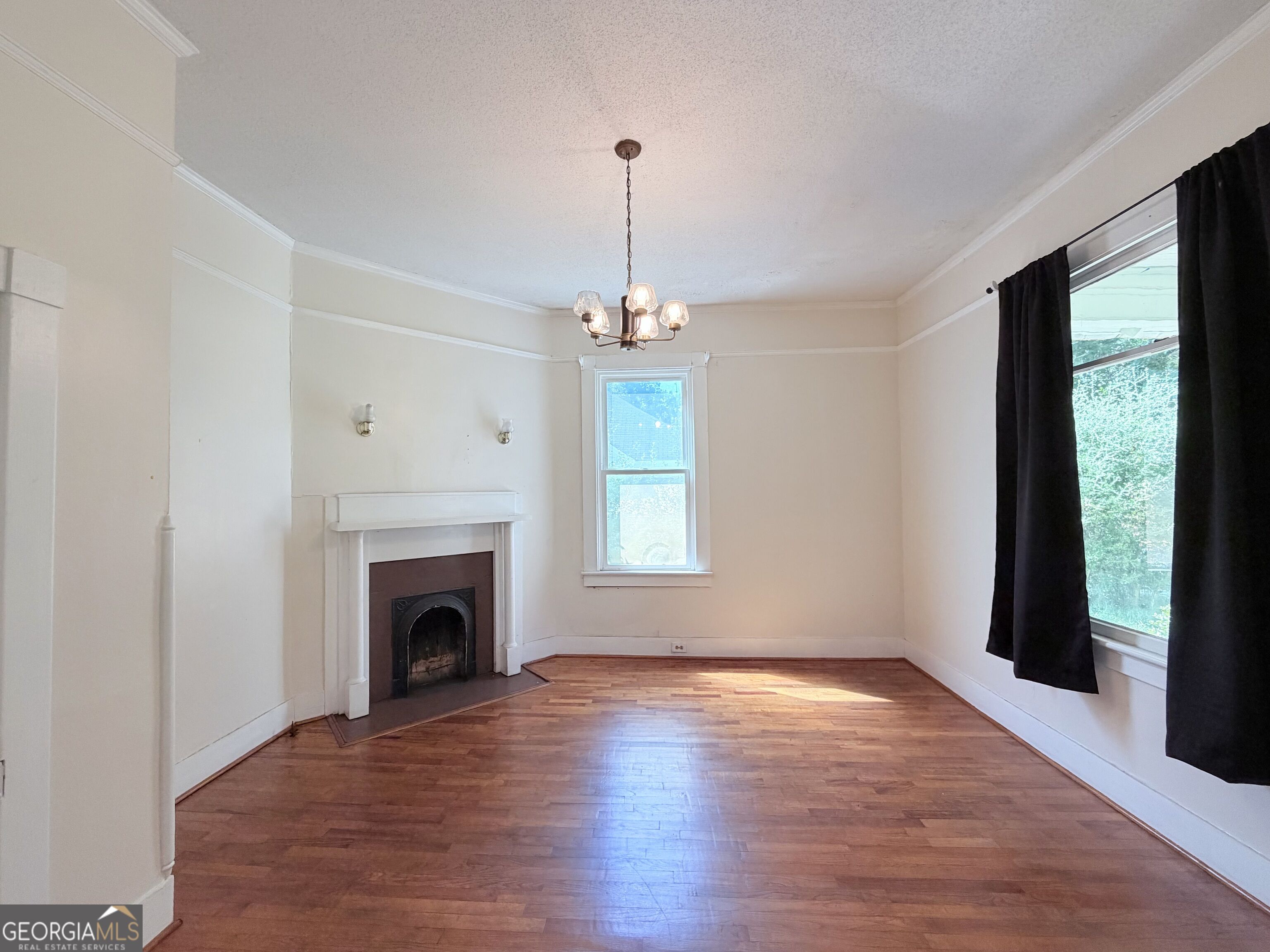 605 S Jefferson Street Property Photo 4