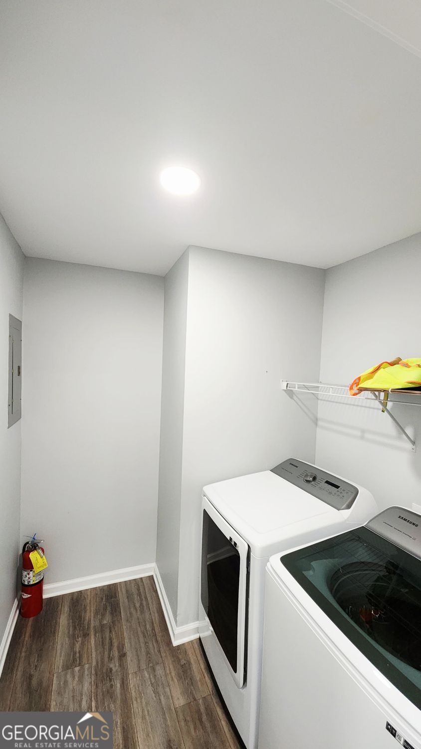 4058 Sweetbriar Lane Property Photo 8