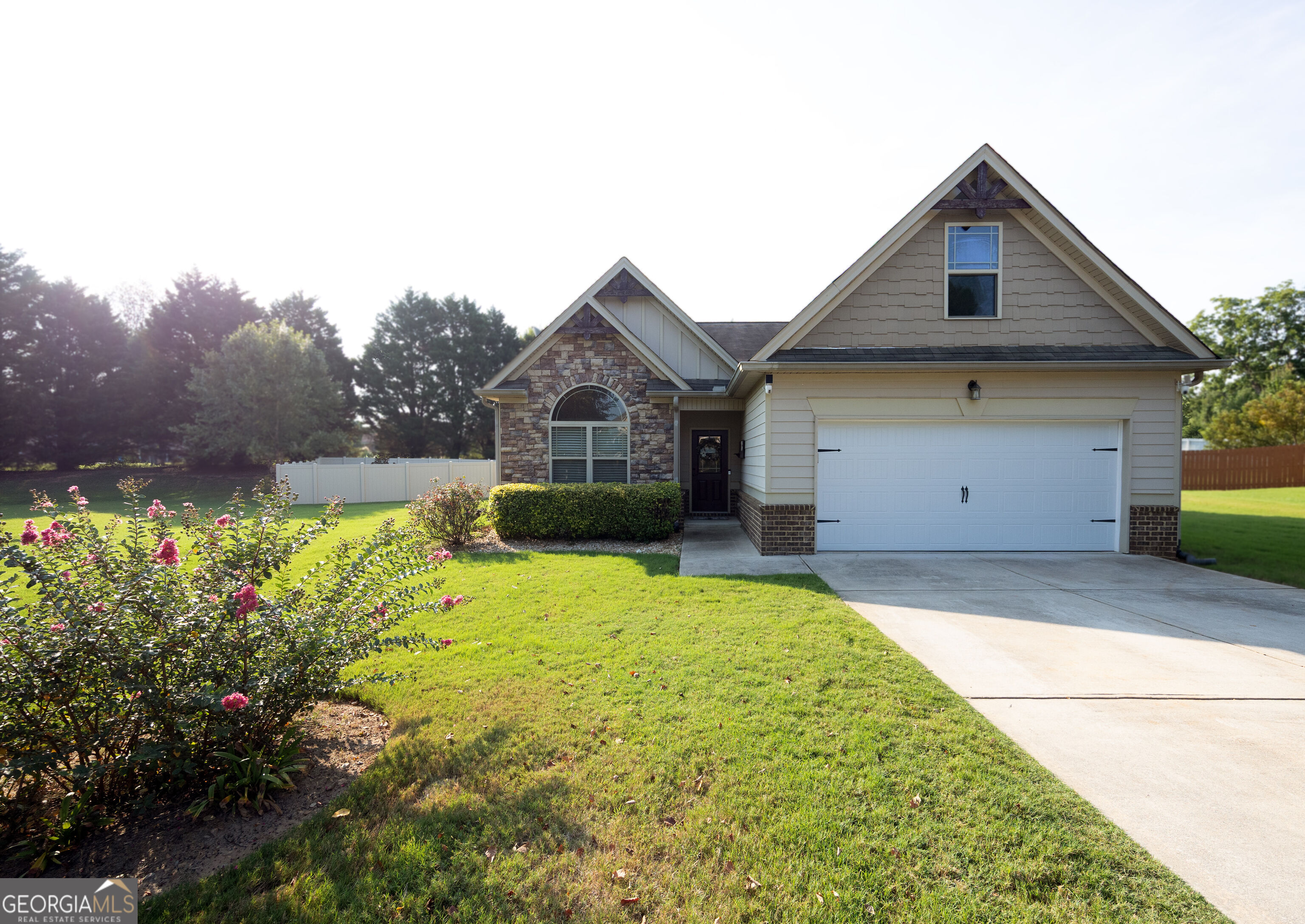 3307 Hancock Point Property Photo 1