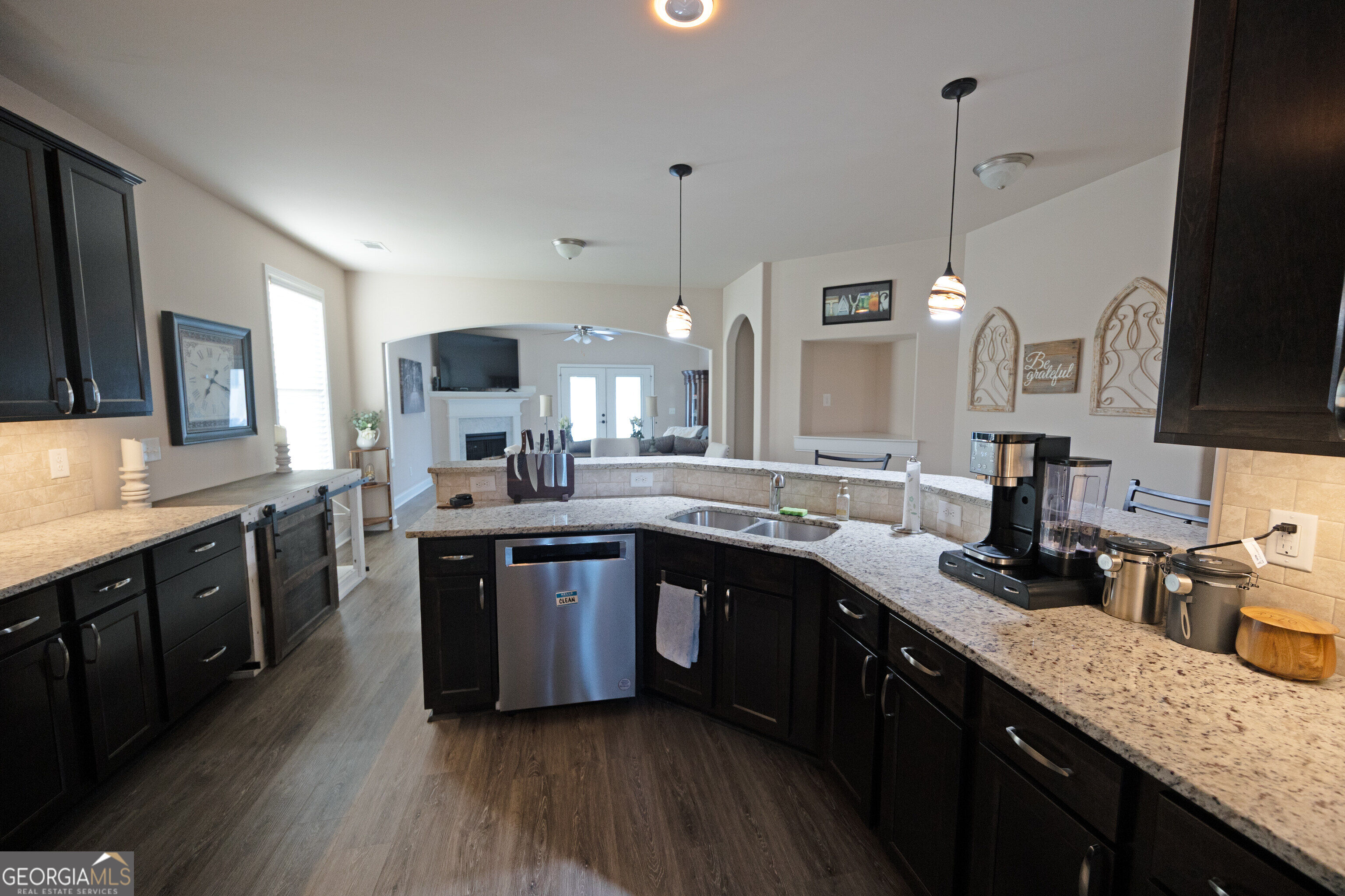 3307 Hancock Point Property Photo 8