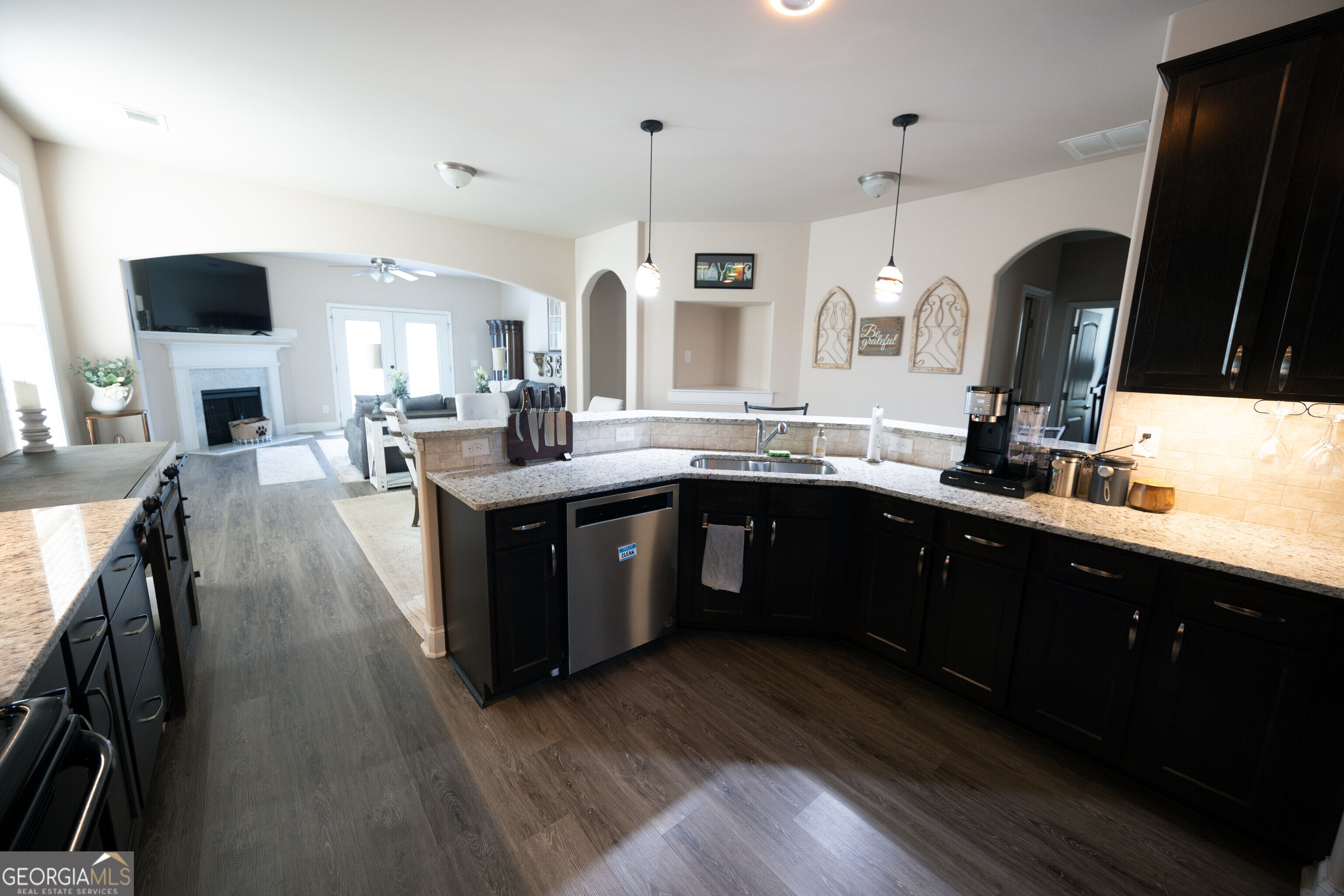 3307 Hancock Point Property Photo 9