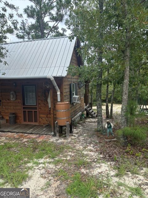 222 Laure Property Photo 2