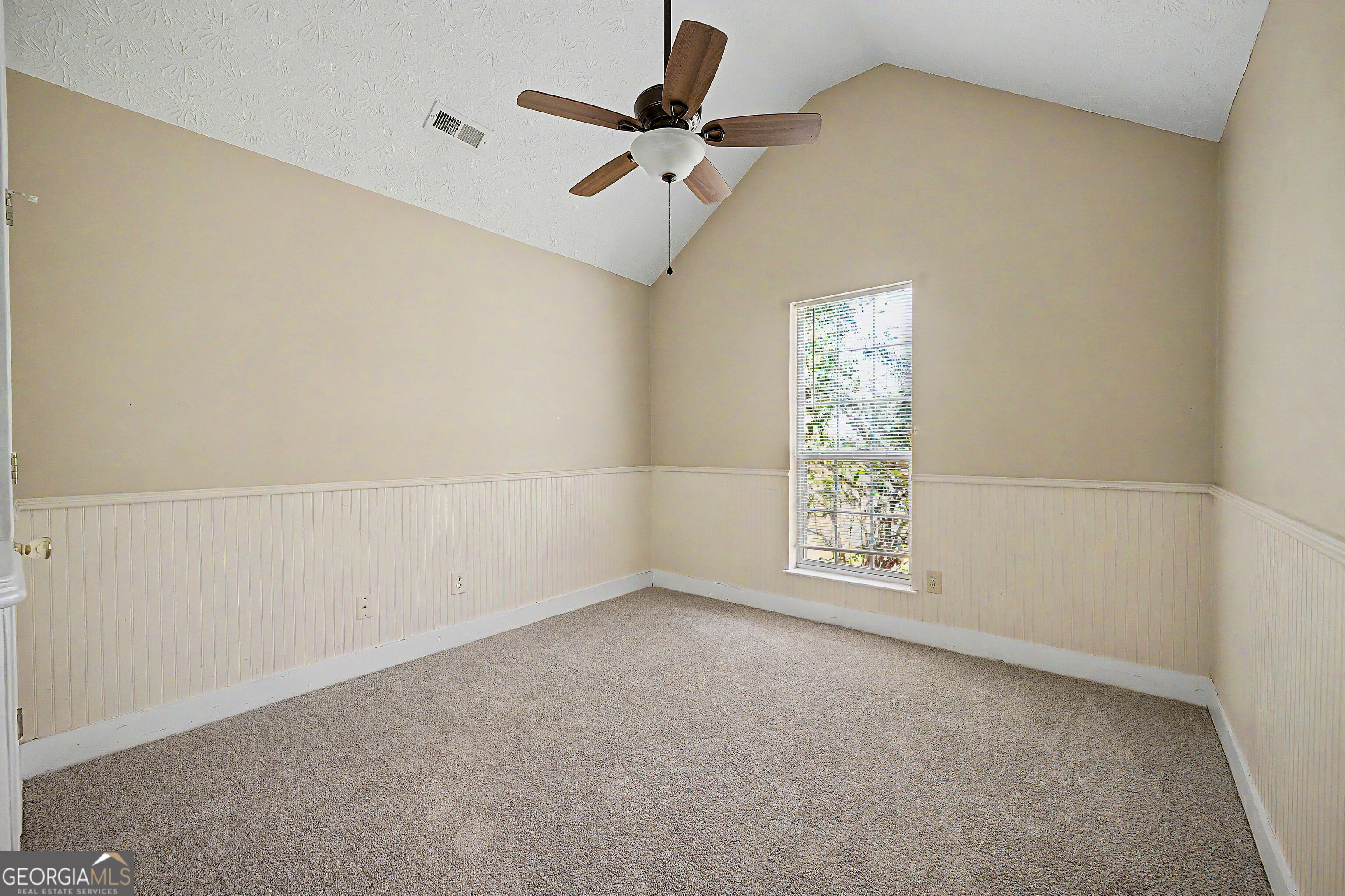 204 Spring Circle Property Photo 15