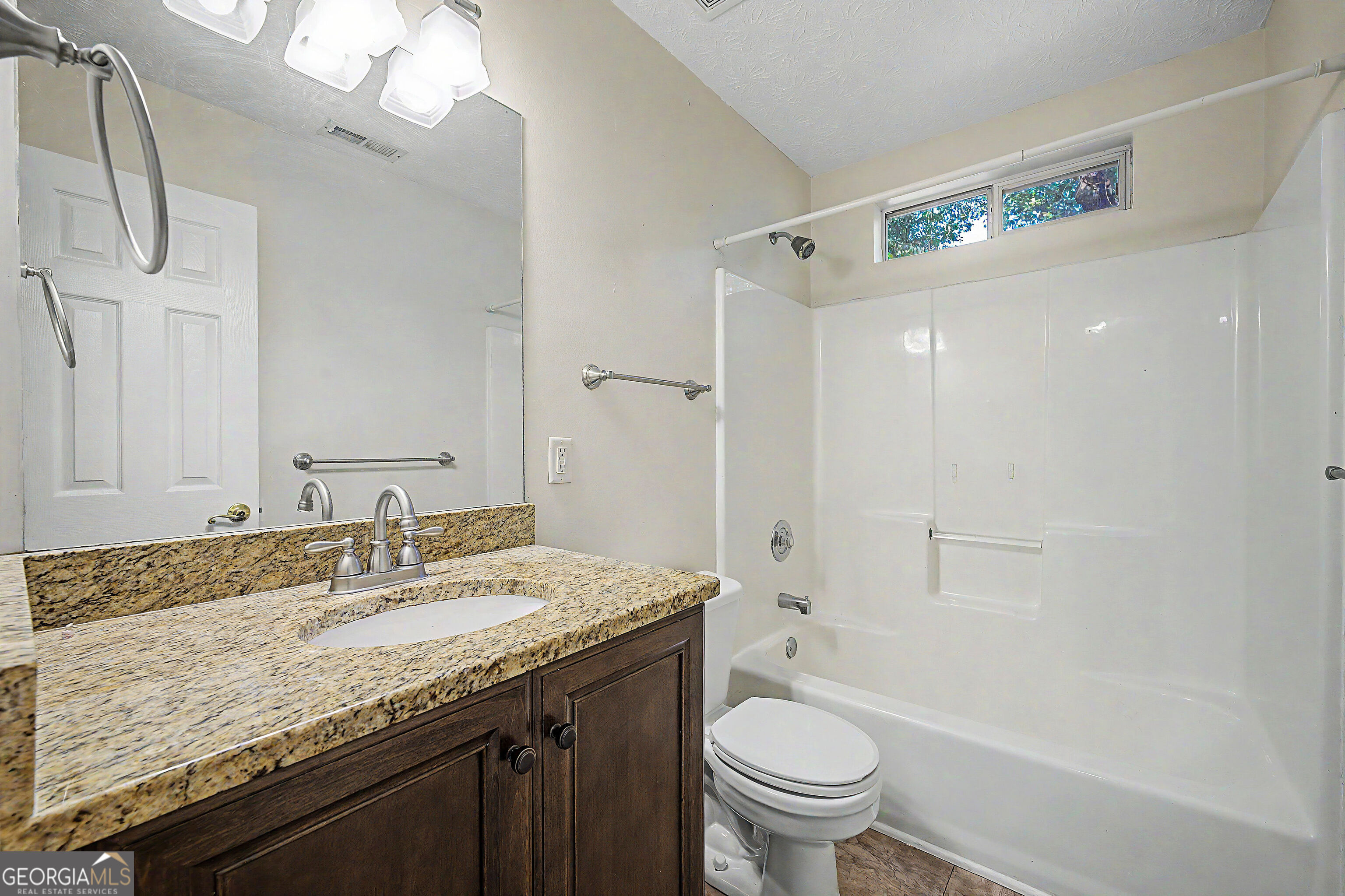 204 Spring Circle Property Photo 16