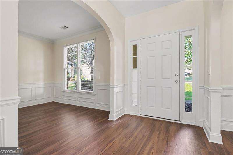 3060 Winston Terrace Court Property Photo 4