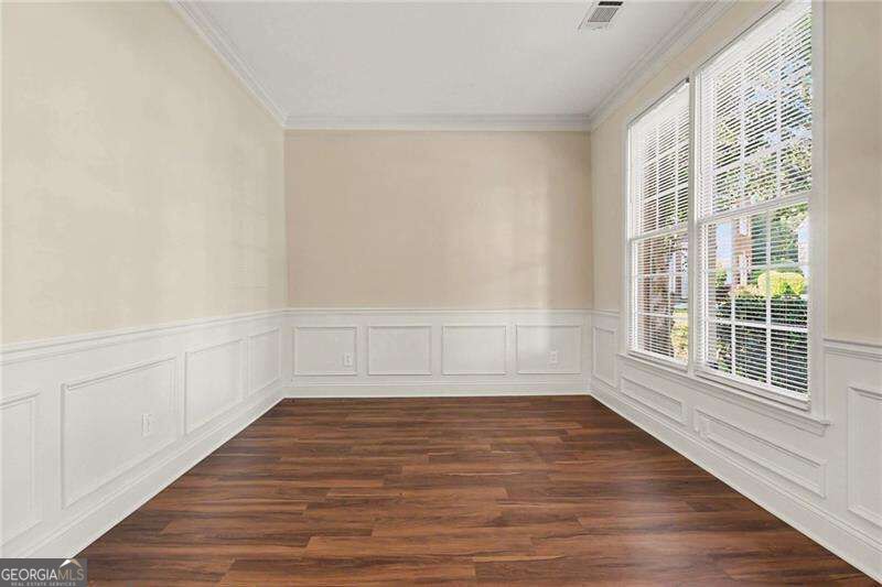 3060 Winston Terrace Court Property Photo 6
