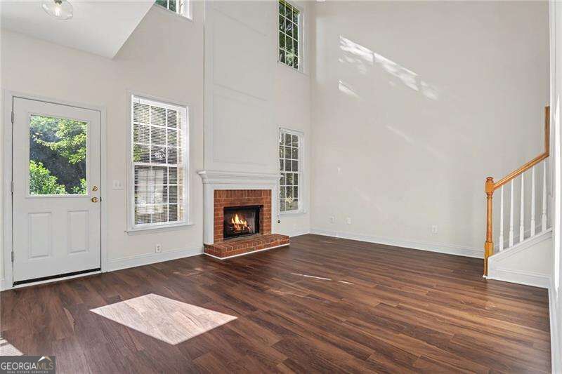 3060 Winston Terrace Court Property Photo 10