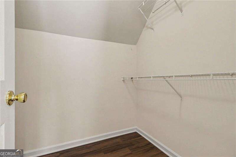 3060 Winston Terrace Court Property Photo 25
